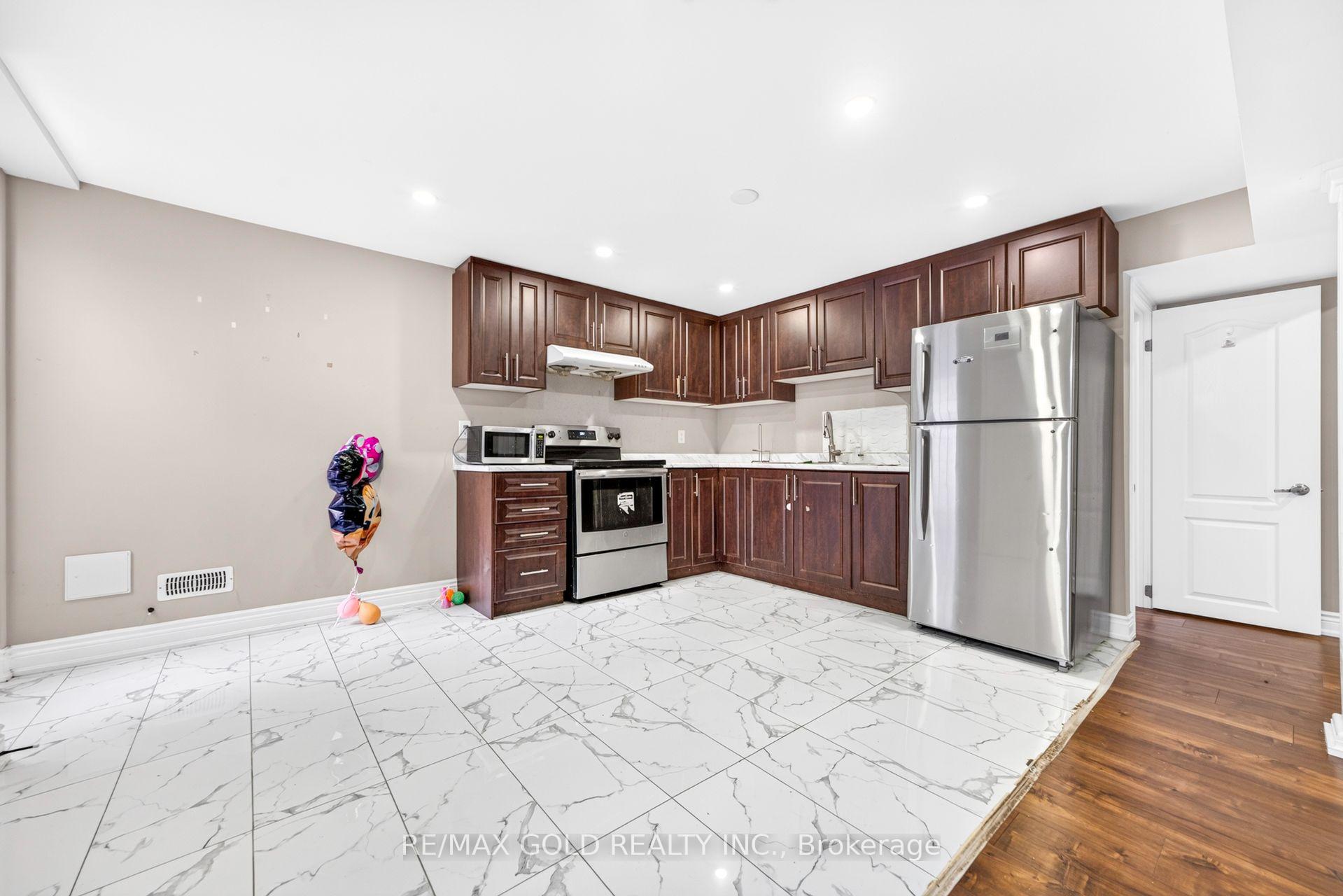 Photo 39 of 19 Briardale Road, Brampton, Fletcher's Meadow — HOMEH