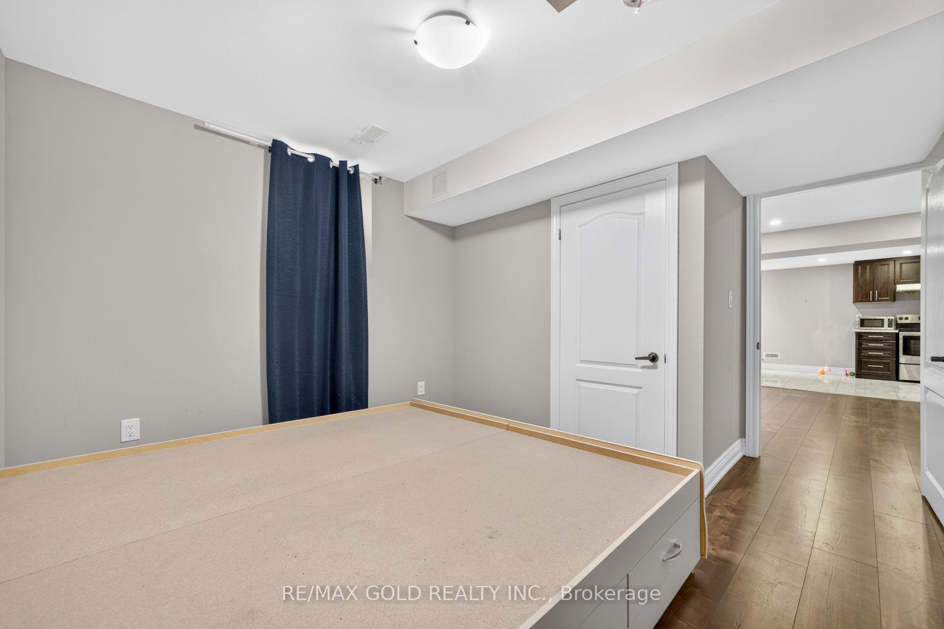 Photo 41 of 19 Briardale Road, Brampton, Fletcher's Meadow — HOMEH