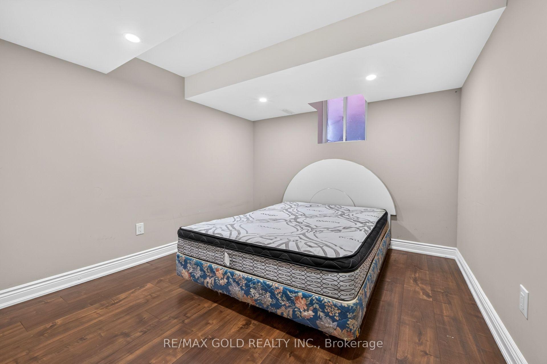 Photo 42 of 19 Briardale Road, Brampton, Fletcher's Meadow — HOMEH