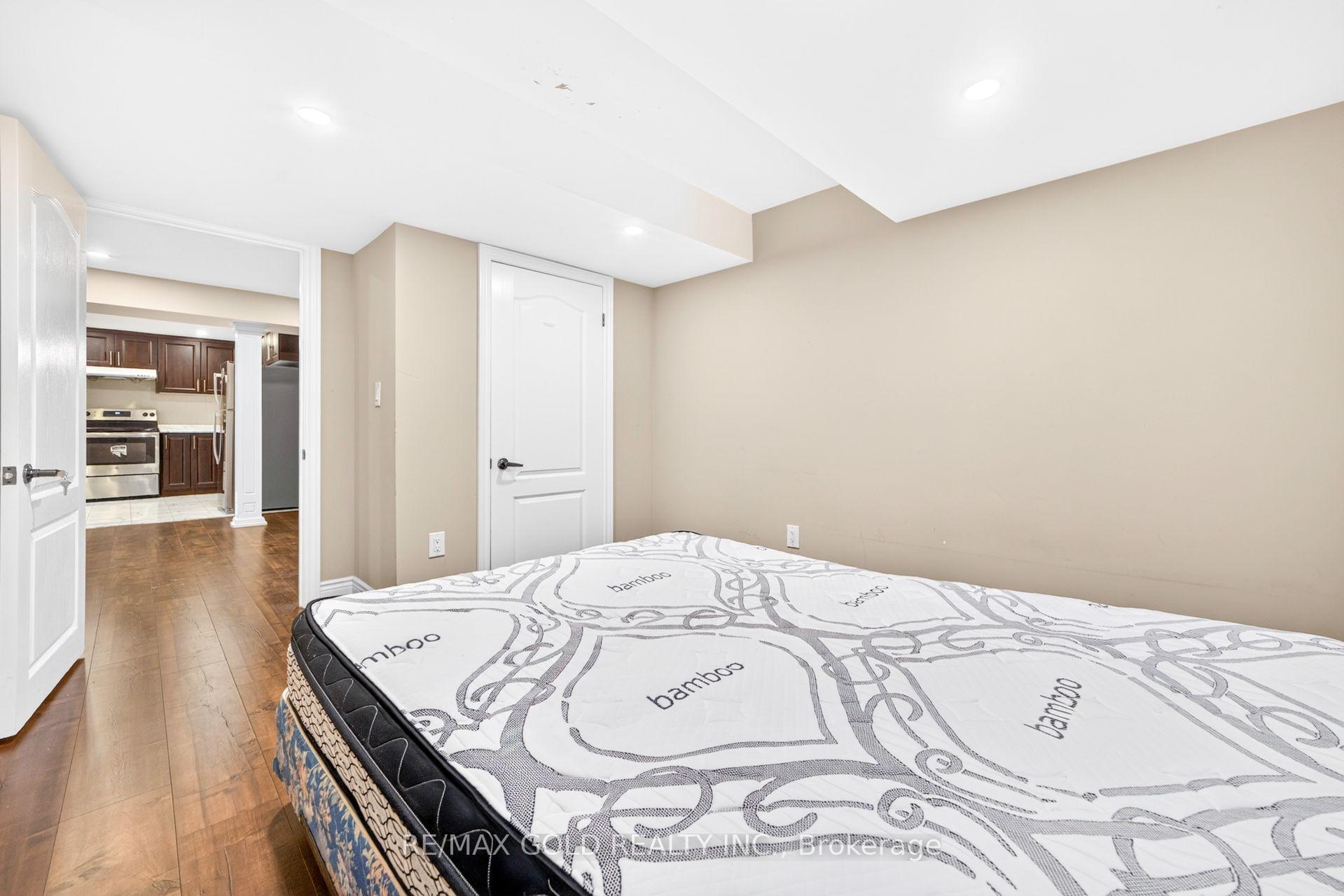 Photo 43 of 19 Briardale Road, Brampton, Fletcher's Meadow — HOMEH