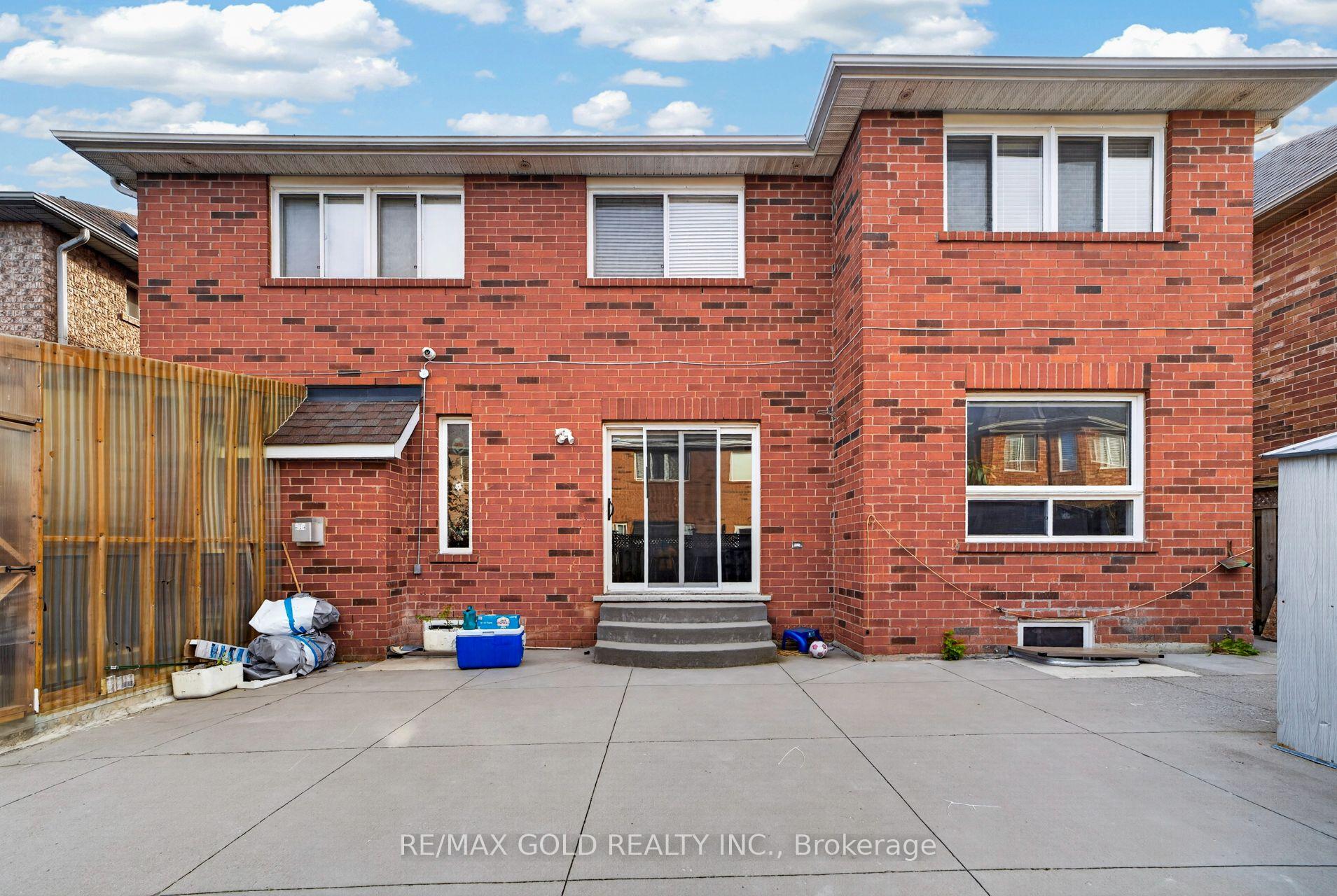 Photo 46 of 19 Briardale Road, Brampton, Fletcher's Meadow — HOMEH