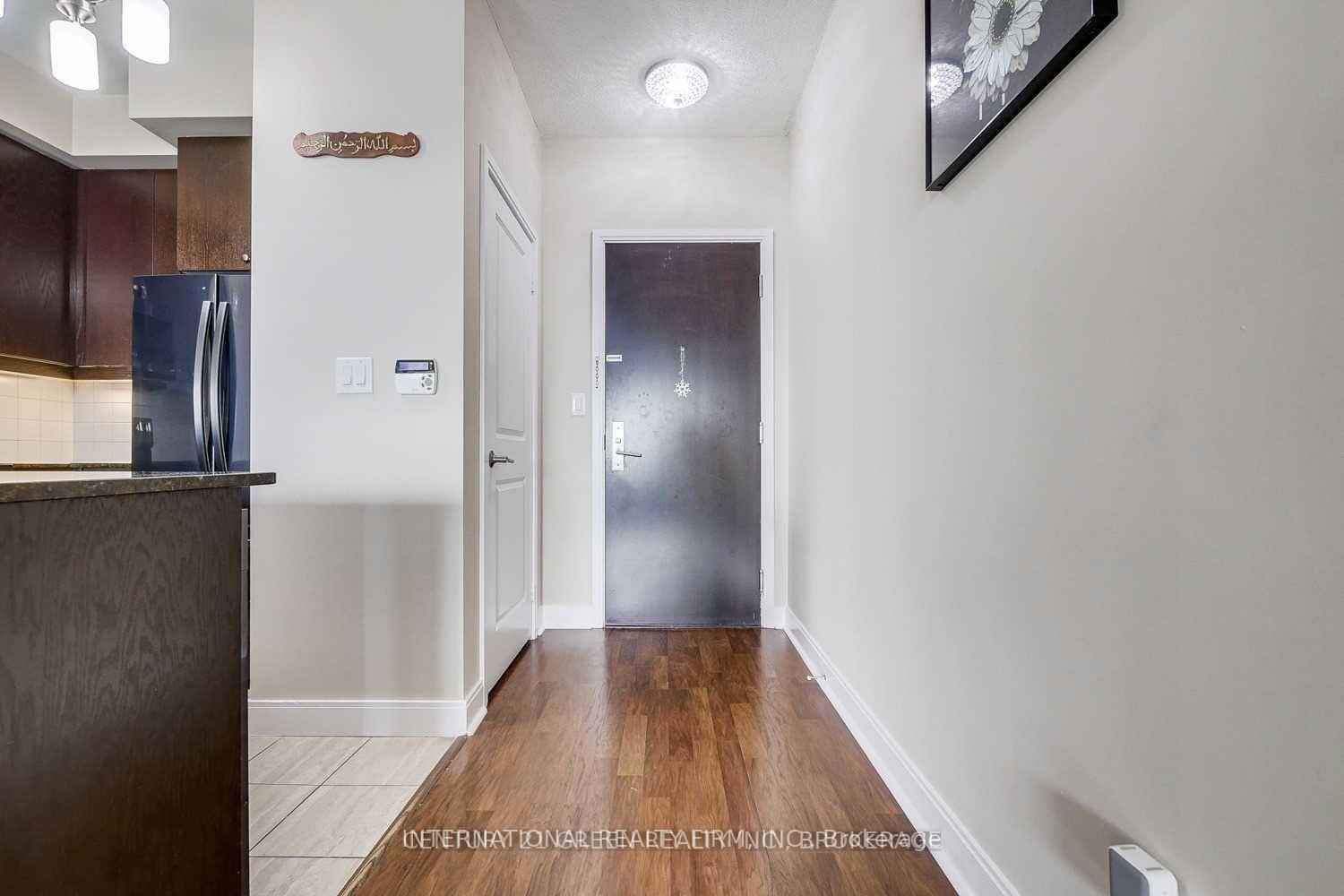 Photo 3 of Unit 3802, 60 Absolute Avenue, Mississauga, City Centre — HOMEH