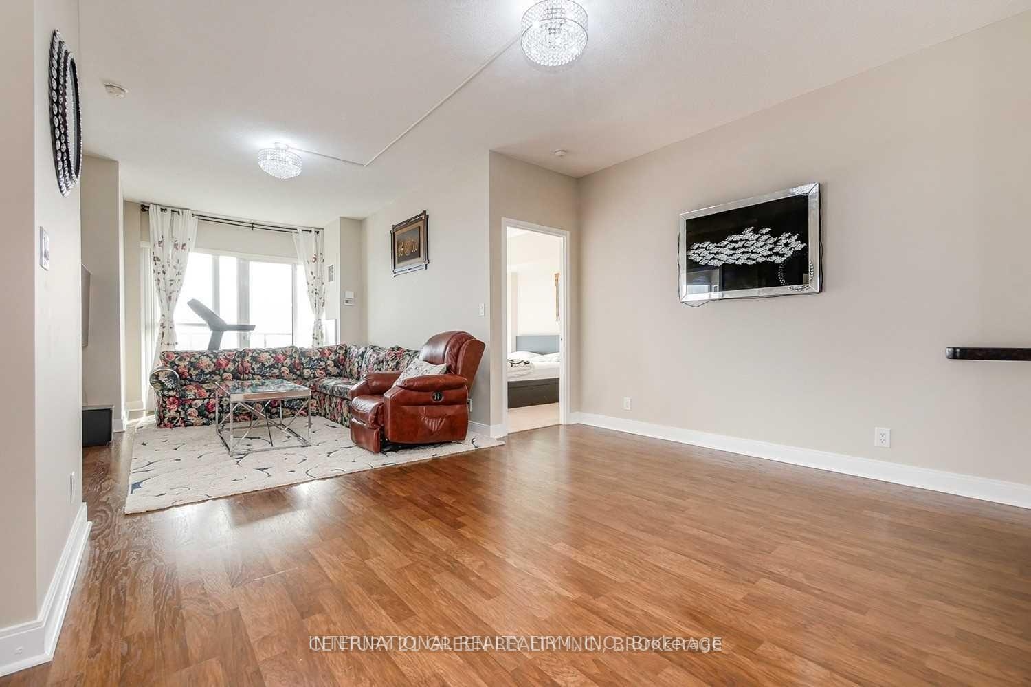 Photo 8 of Unit 3802, 60 Absolute Avenue, Mississauga, City Centre — HOMEH