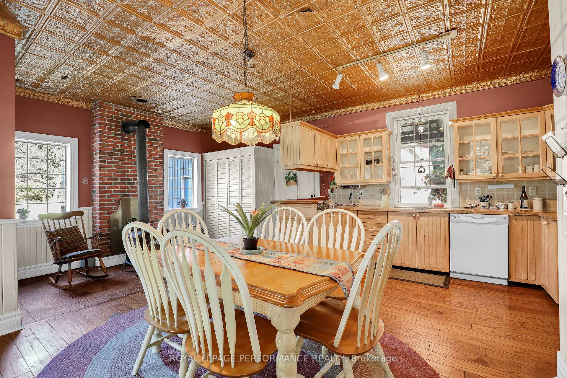Photo 9 of 8253 Russell Road, Ottawa, Sarsfield/Bearbrook — HOMEH