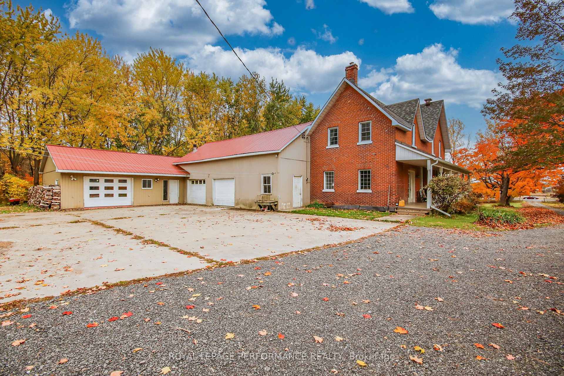Photo 26 of 8253 Russell Road, Ottawa, Sarsfield/Bearbrook — HOMEH