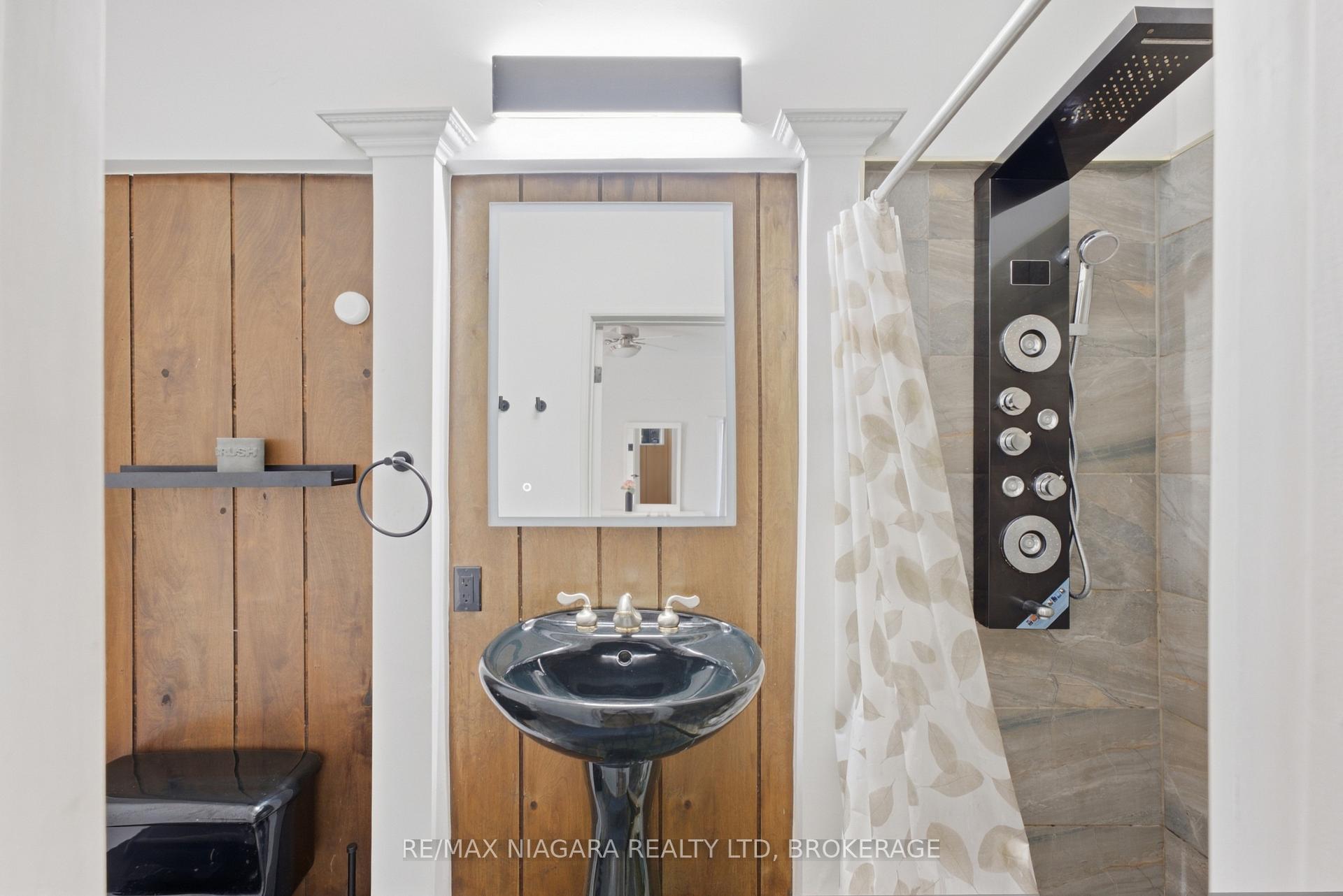 Photo 22 of 6525 Oneil Street, Niagara Falls, Stamford — HOMEH