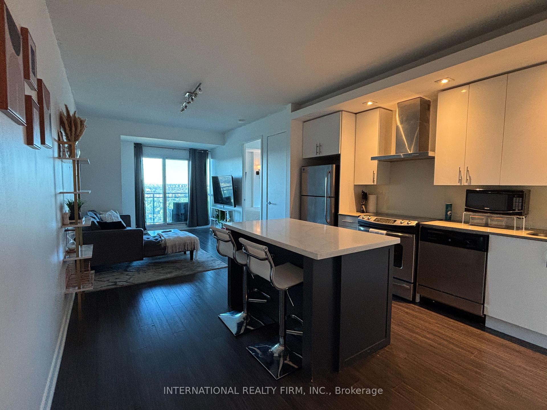 Front of Unit 2923, 165 Legion Road N