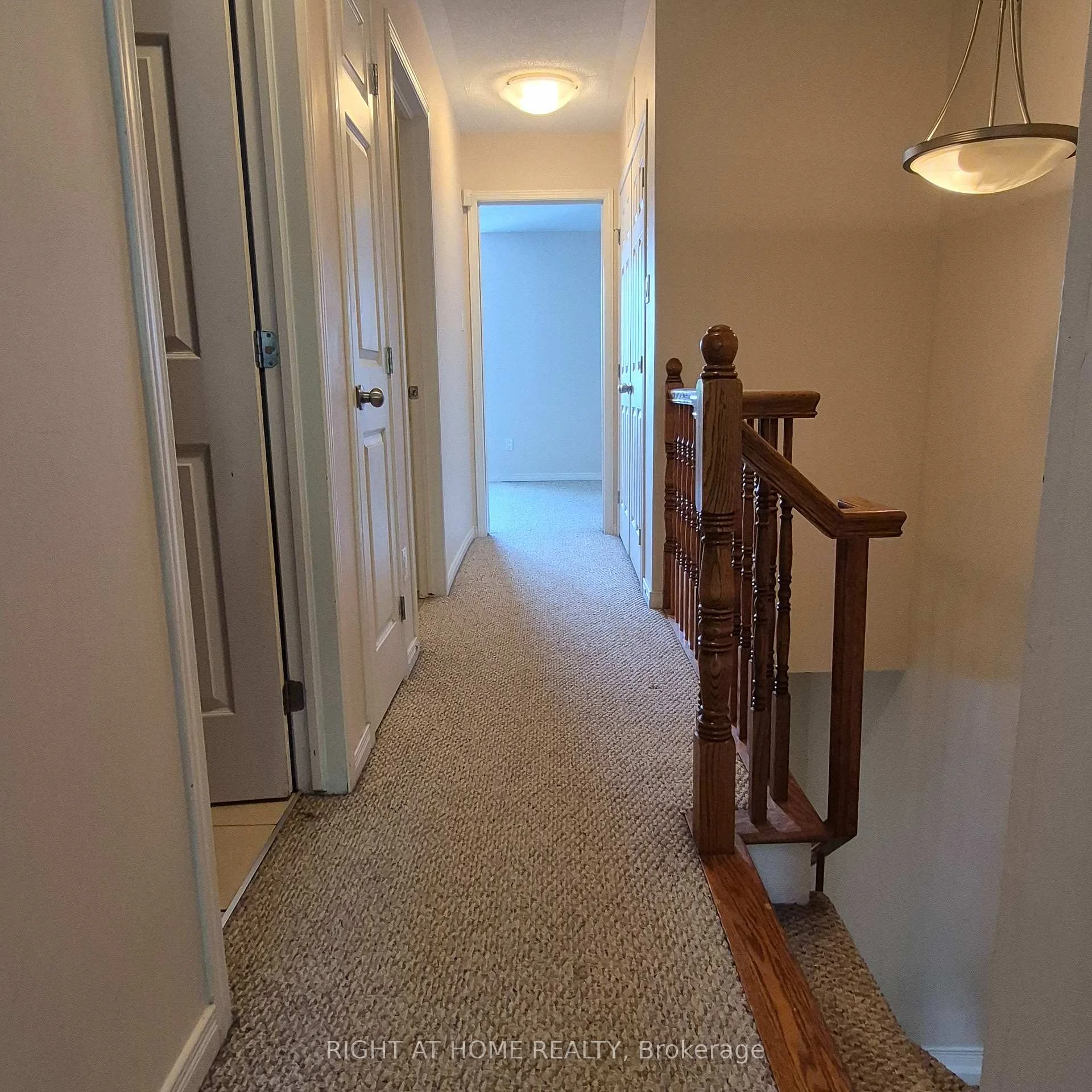 Photo 12 of 1046 Redtail Private, Ottawa, Cyrville — HOMEH
