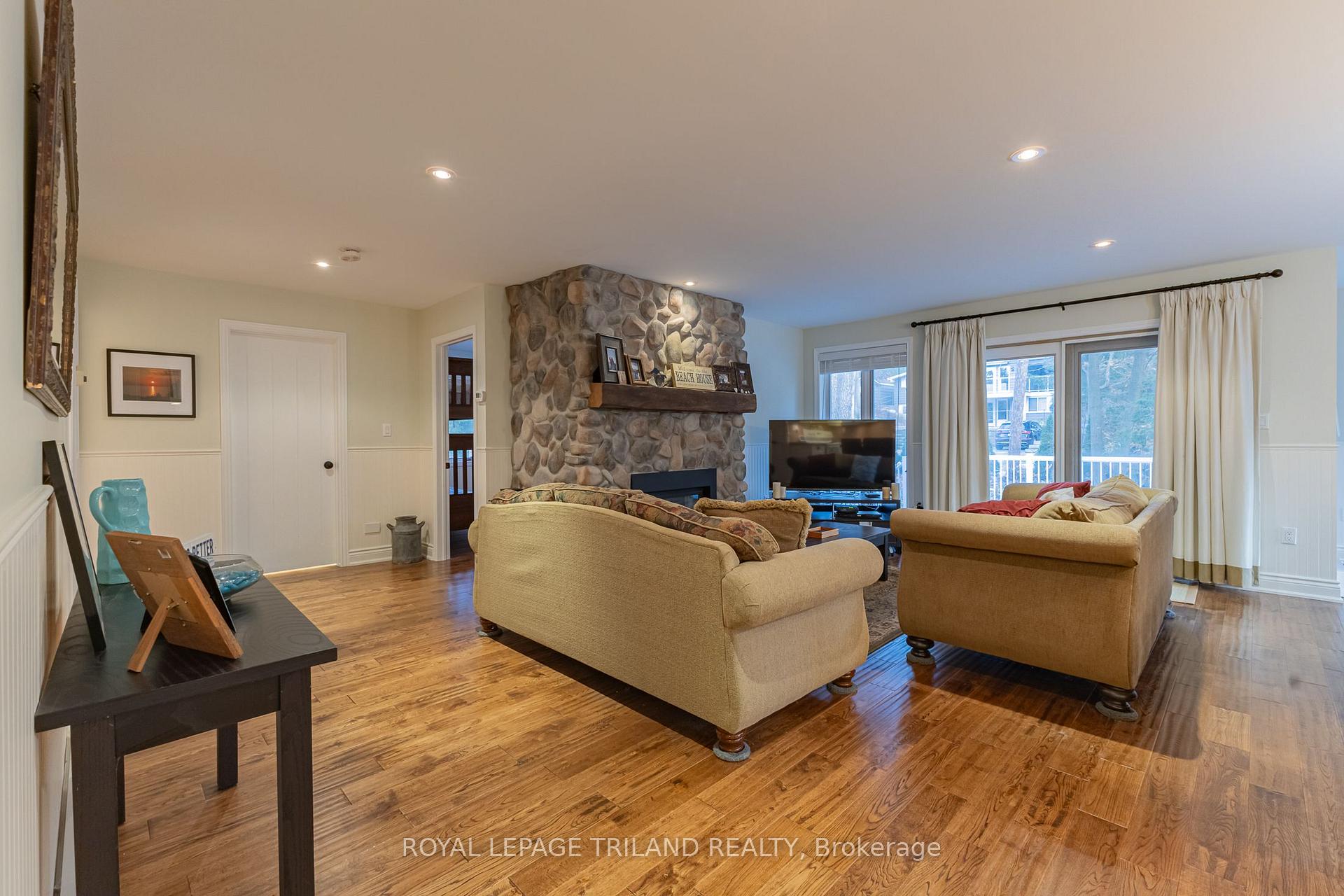 Photo 16 of 33 Forest Avenue, South Huron, Stephen — HOMEH