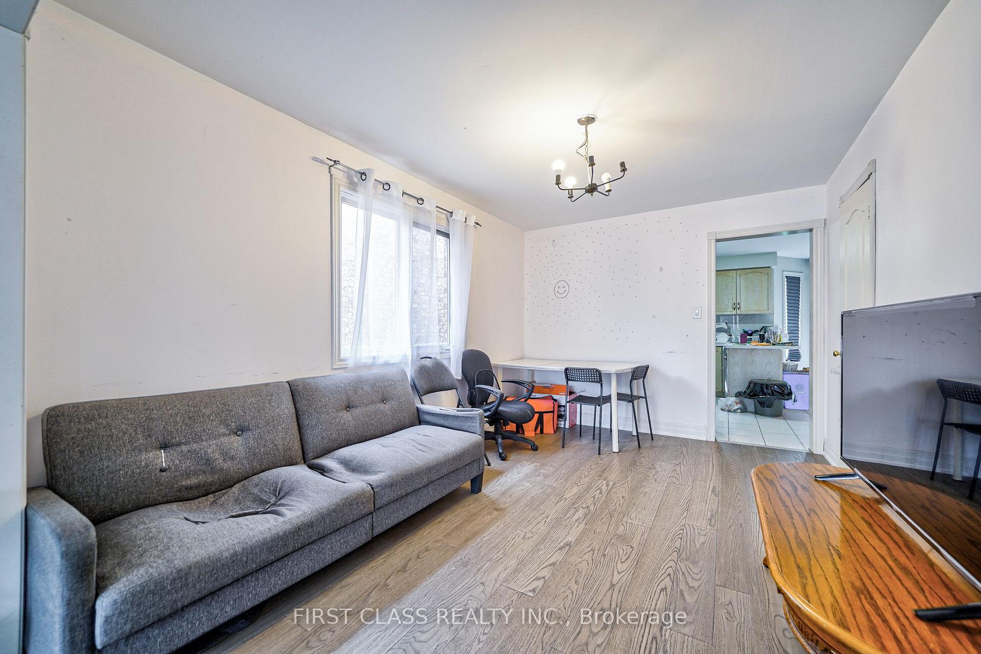 Photo 11 of 3309 Loyalist Drive, Mississauga, Erin Mills — HOMEH