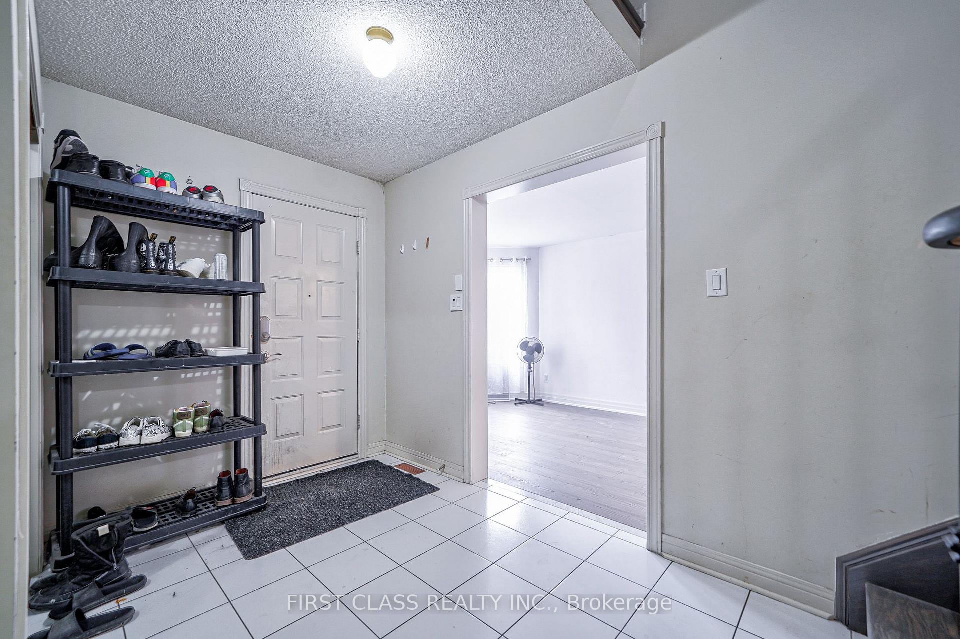 Photo 15 of 3309 Loyalist Drive, Mississauga, Erin Mills — HOMEH