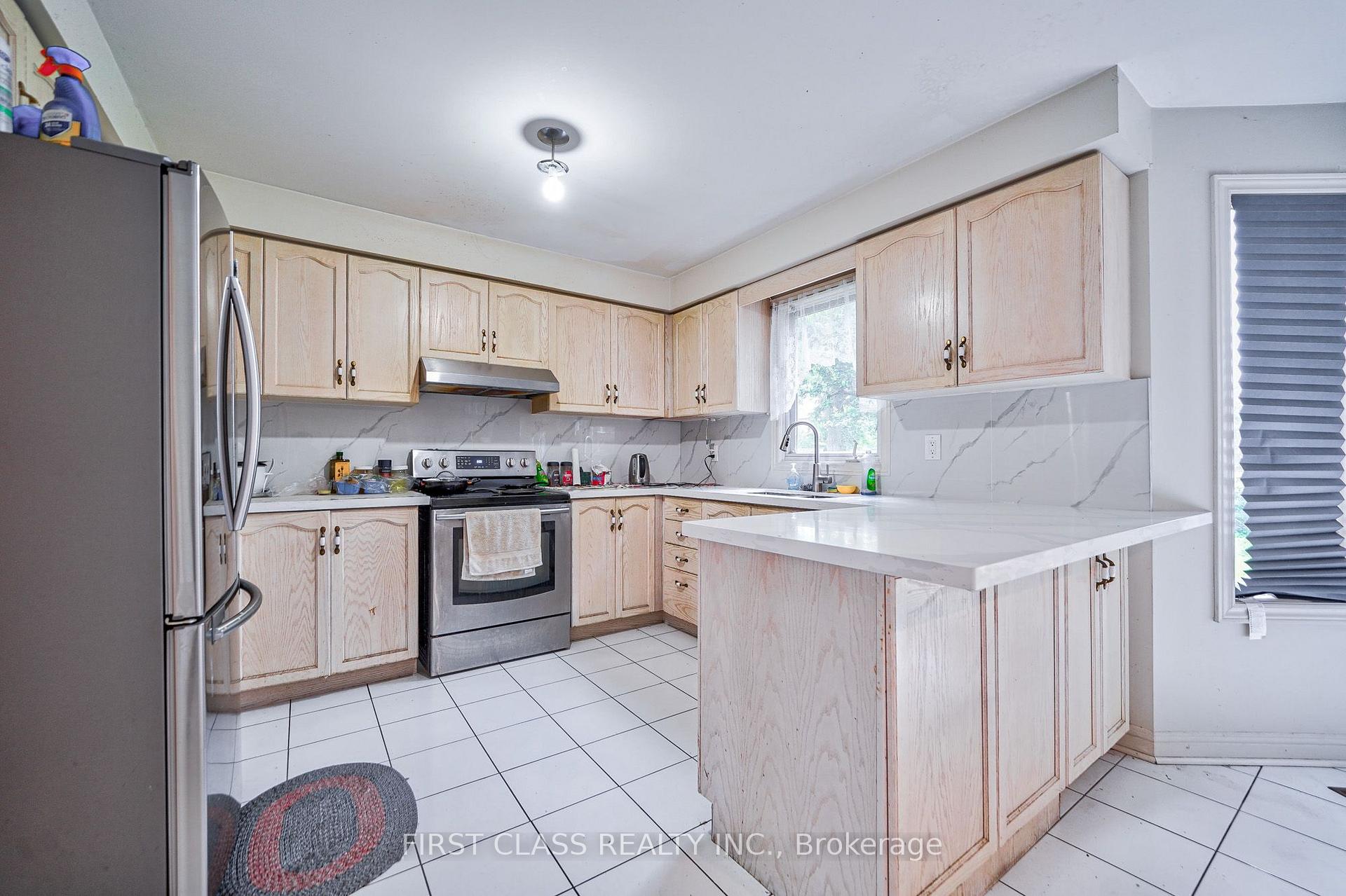 Photo 19 of 3309 Loyalist Drive, Mississauga, Erin Mills — HOMEH