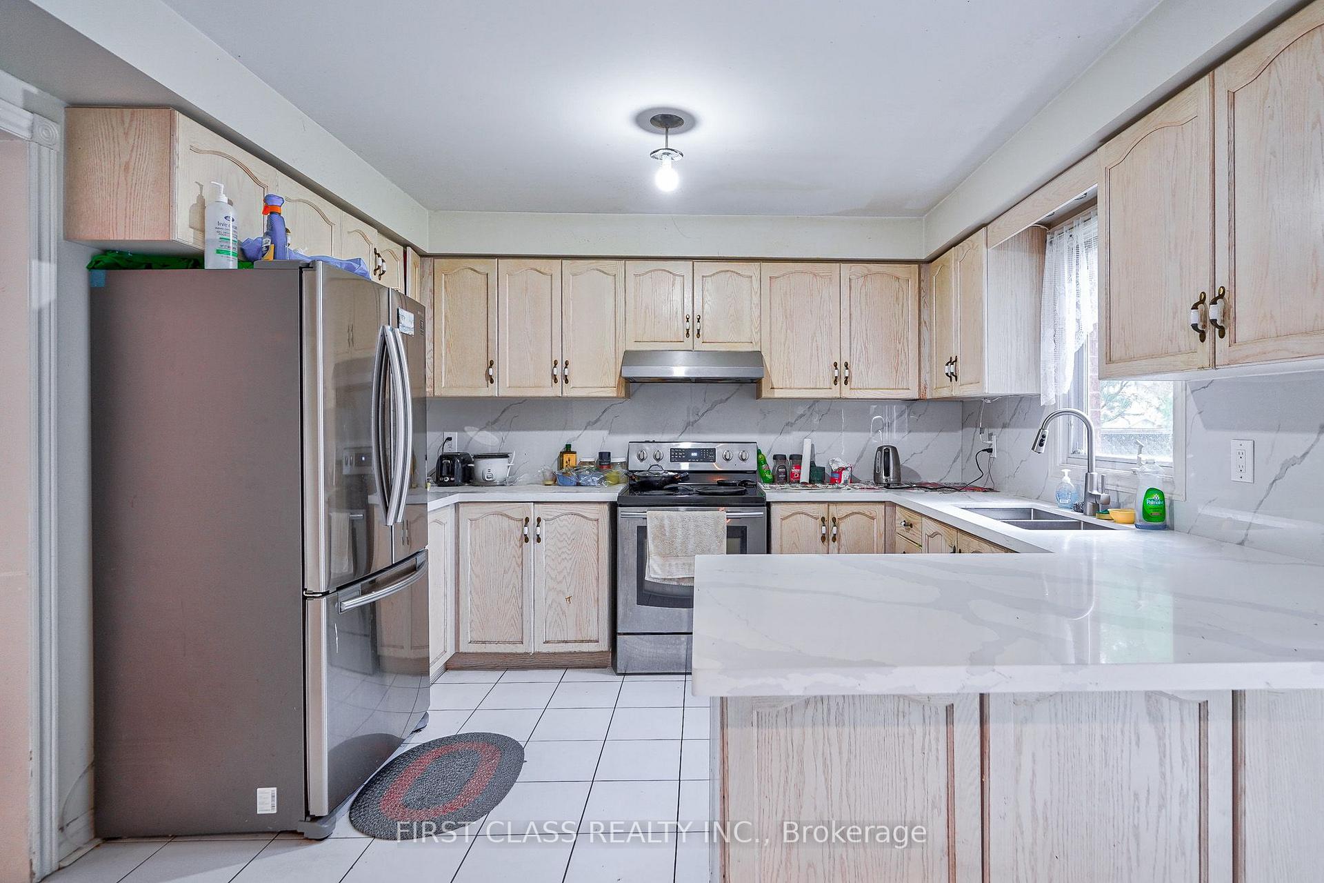 Photo 20 of 3309 Loyalist Drive, Mississauga, Erin Mills — HOMEH