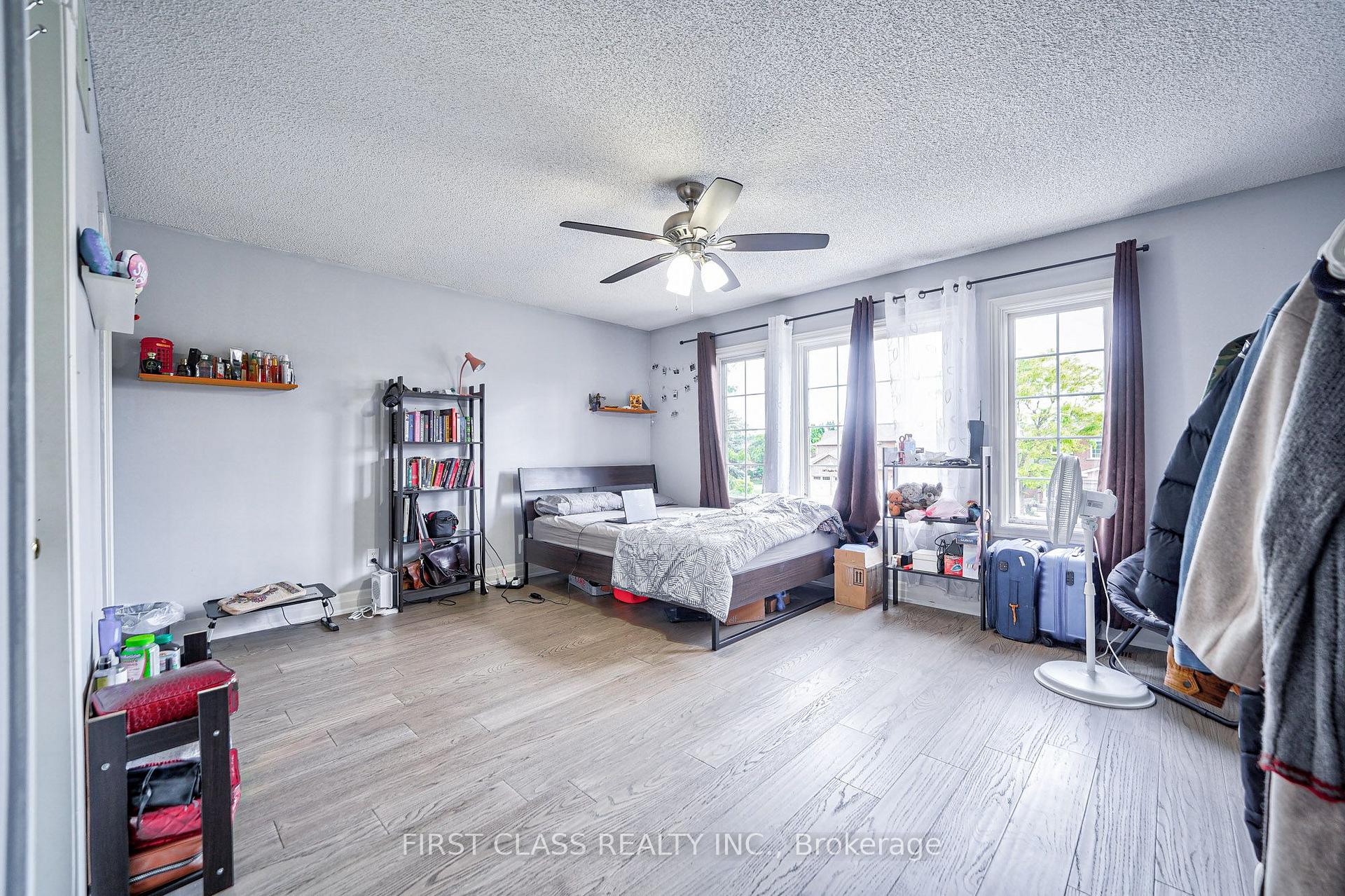 Photo 35 of 3309 Loyalist Drive, Mississauga, Erin Mills — HOMEH