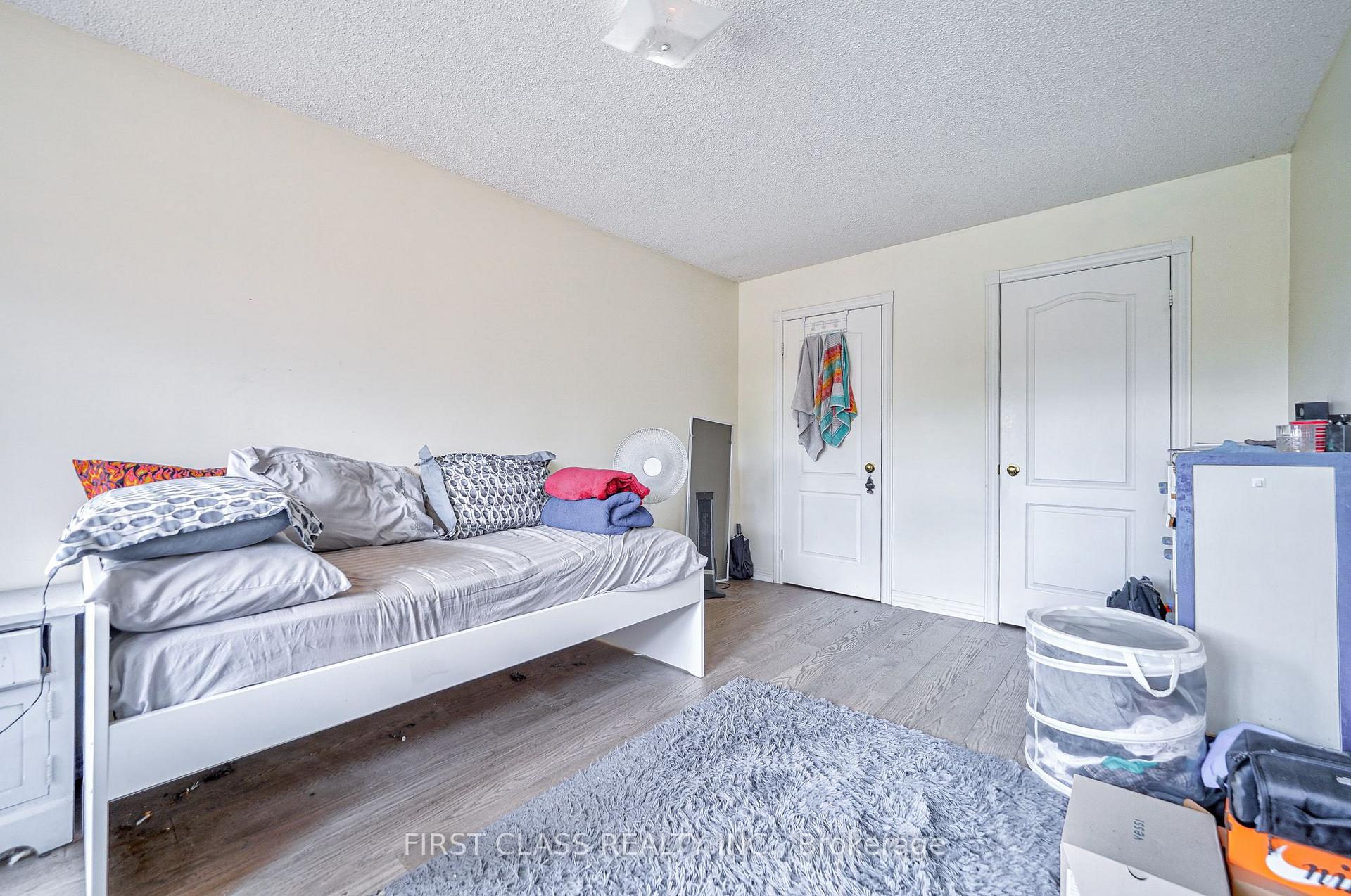 Photo 40 of 3309 Loyalist Drive, Mississauga, Erin Mills — HOMEH