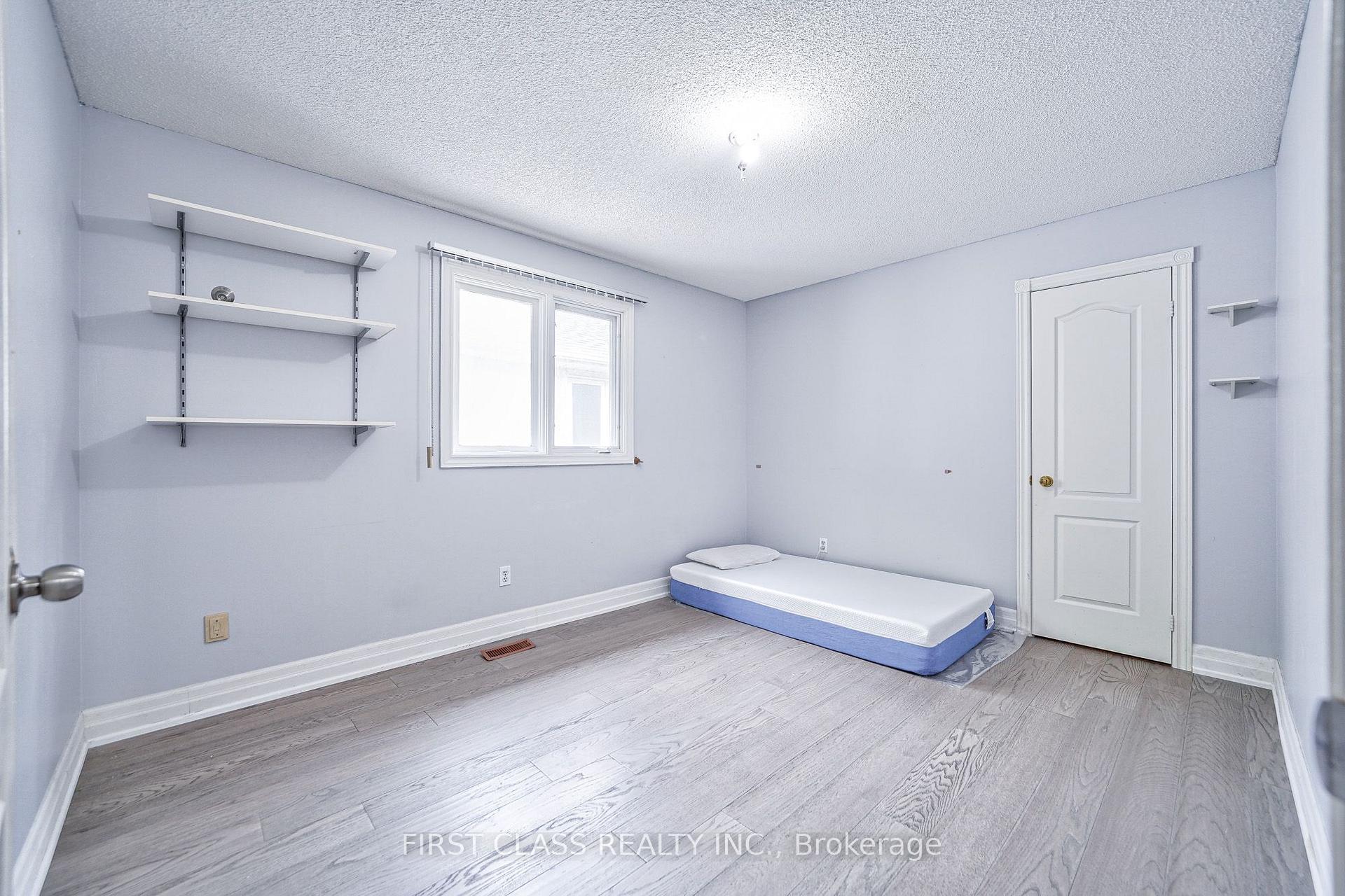 Photo 41 of 3309 Loyalist Drive, Mississauga, Erin Mills — HOMEH