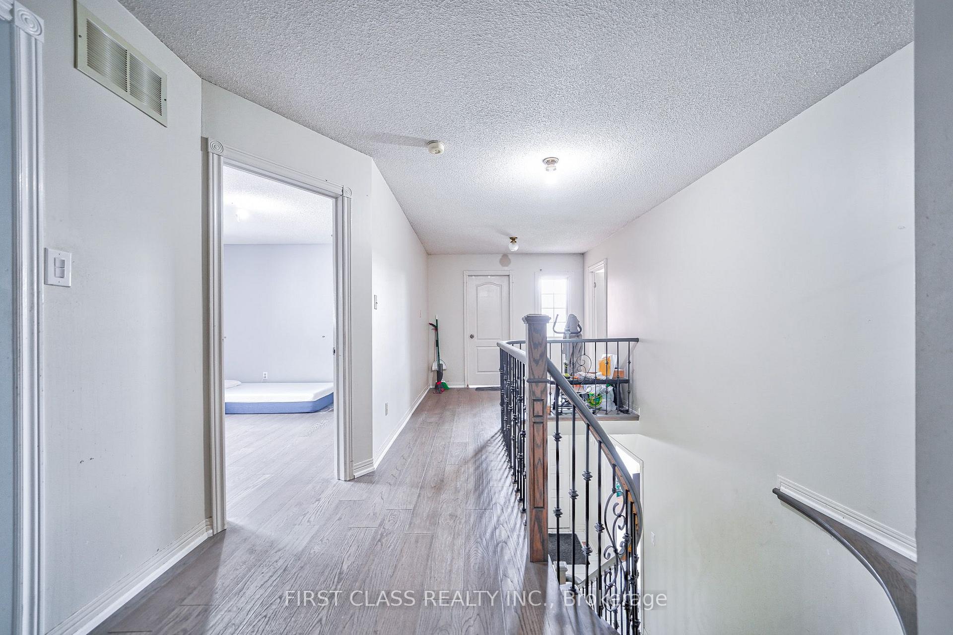 Photo 44 of 3309 Loyalist Drive, Mississauga, Erin Mills — HOMEH