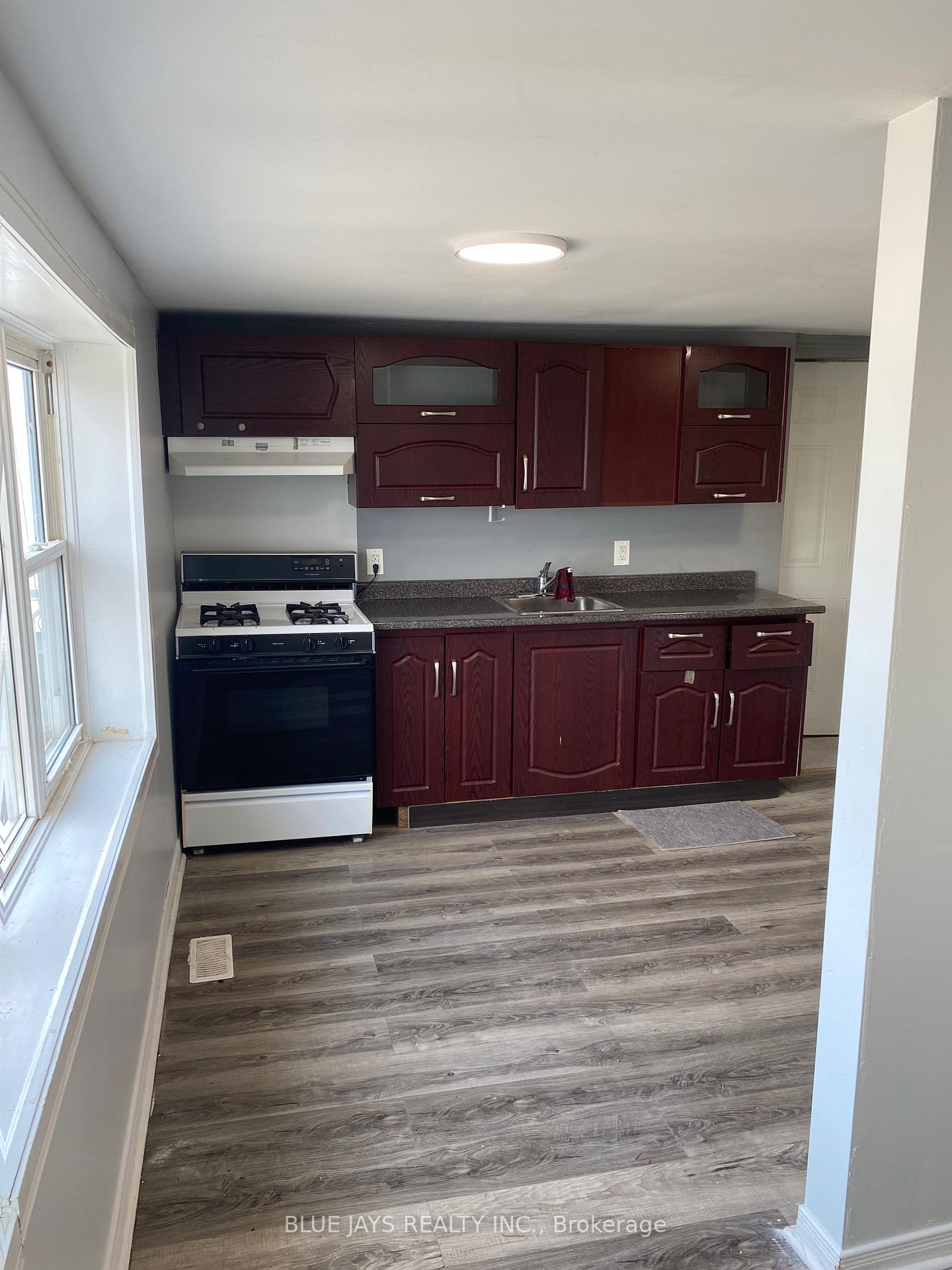 Photo 5 of Unit Apt # 3, 60 Main Street E, Southgate — HOMEH