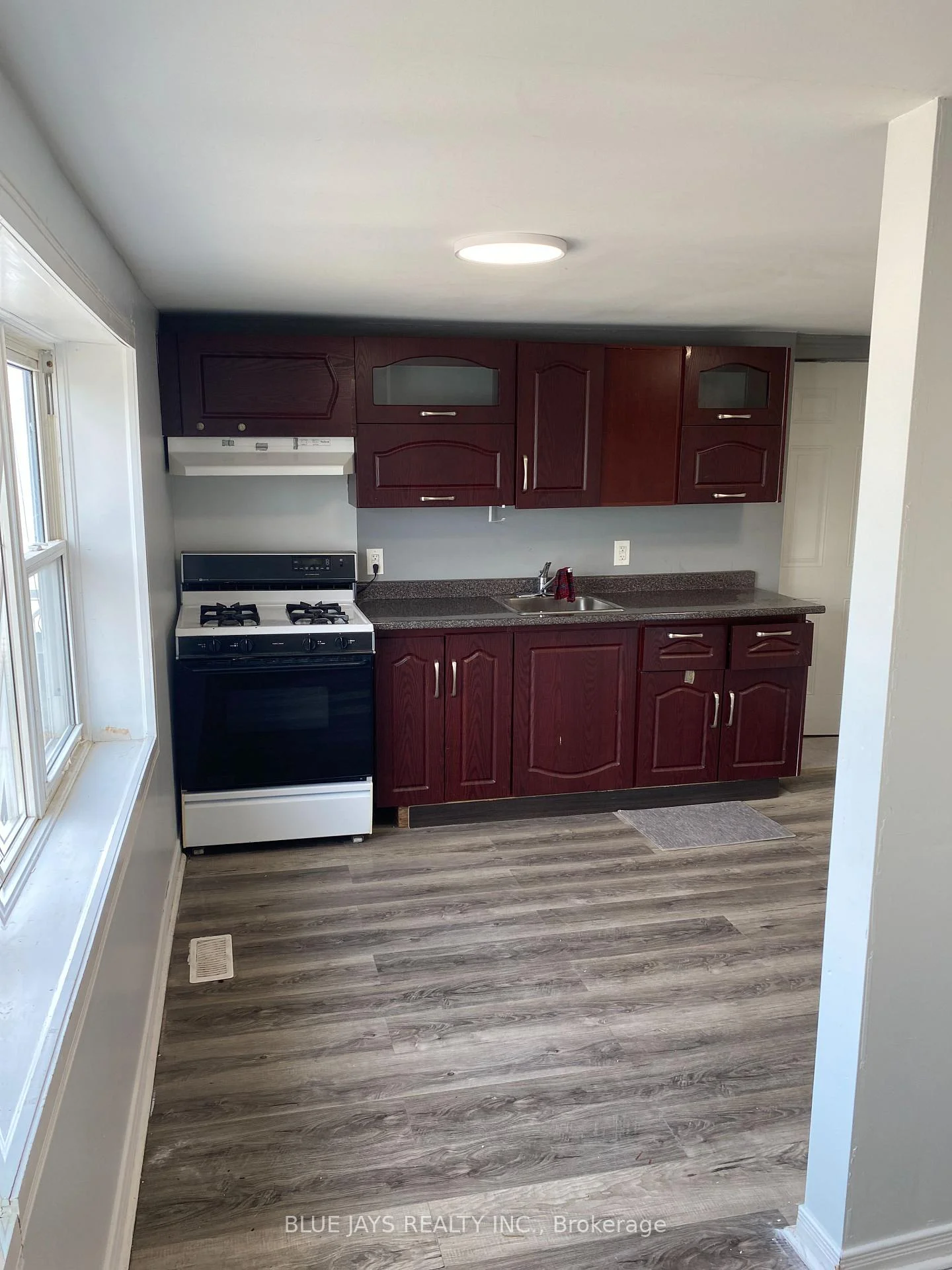 Photo 4 of Unit Apt # 3, 60 Main Street E, Southgate — HOMEH