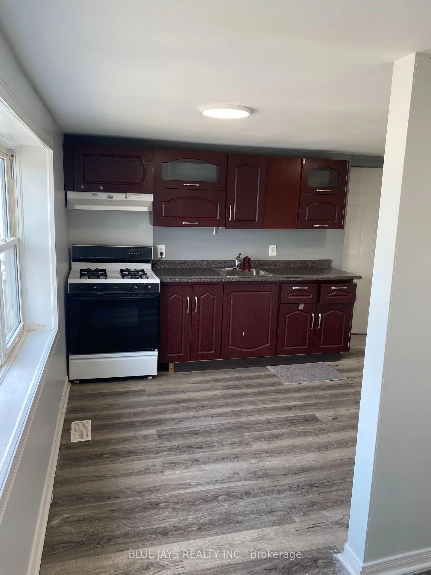 Photo 10 of Unit Apt # 3, 60 Main Street E, Southgate — HOMEH