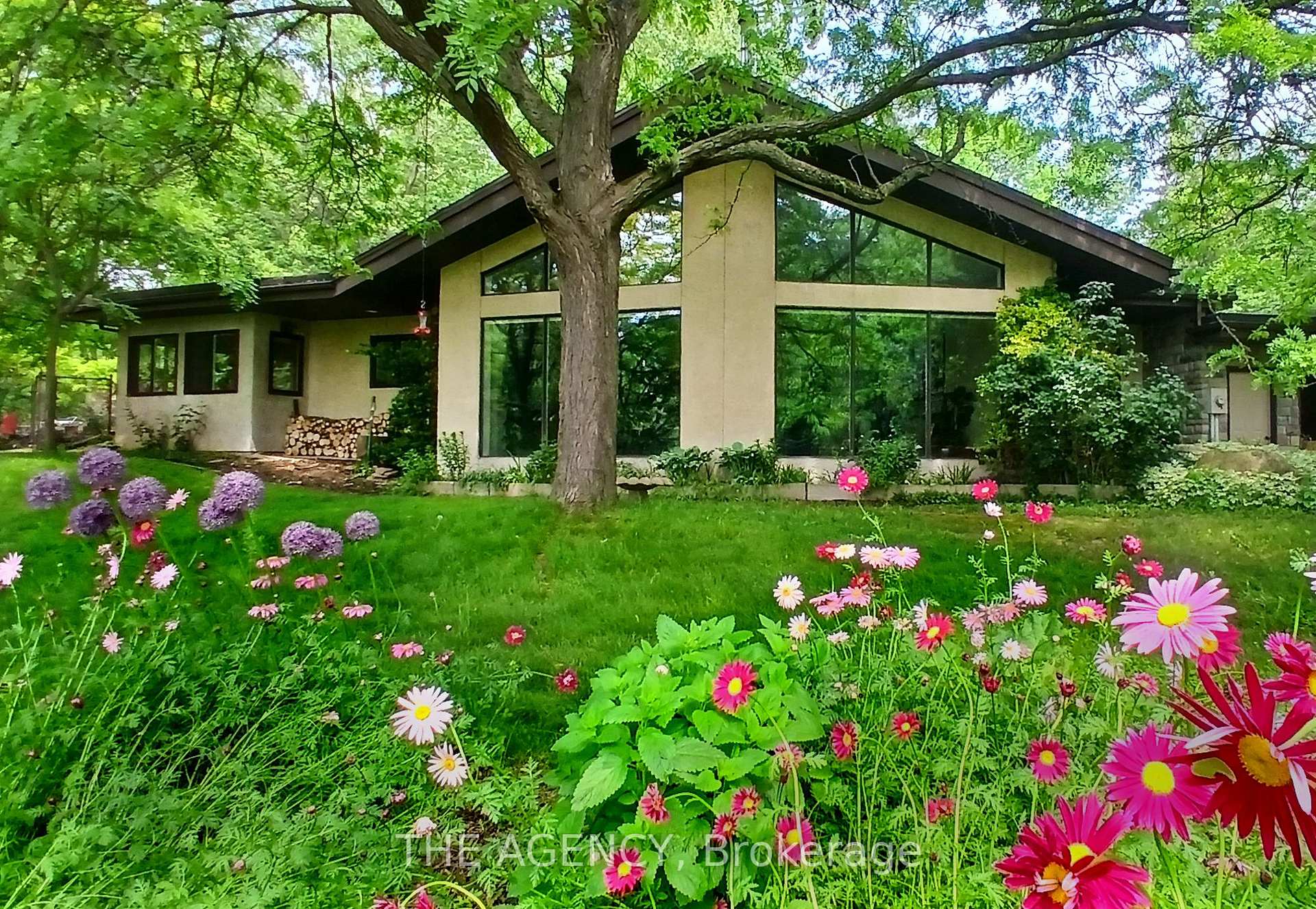 Photo 2 of 295 Brant Road, Brant, South Dumfries — HOMEH