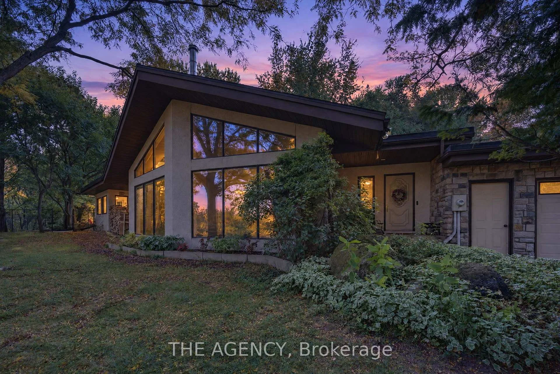 Photo of 295 Brant Road