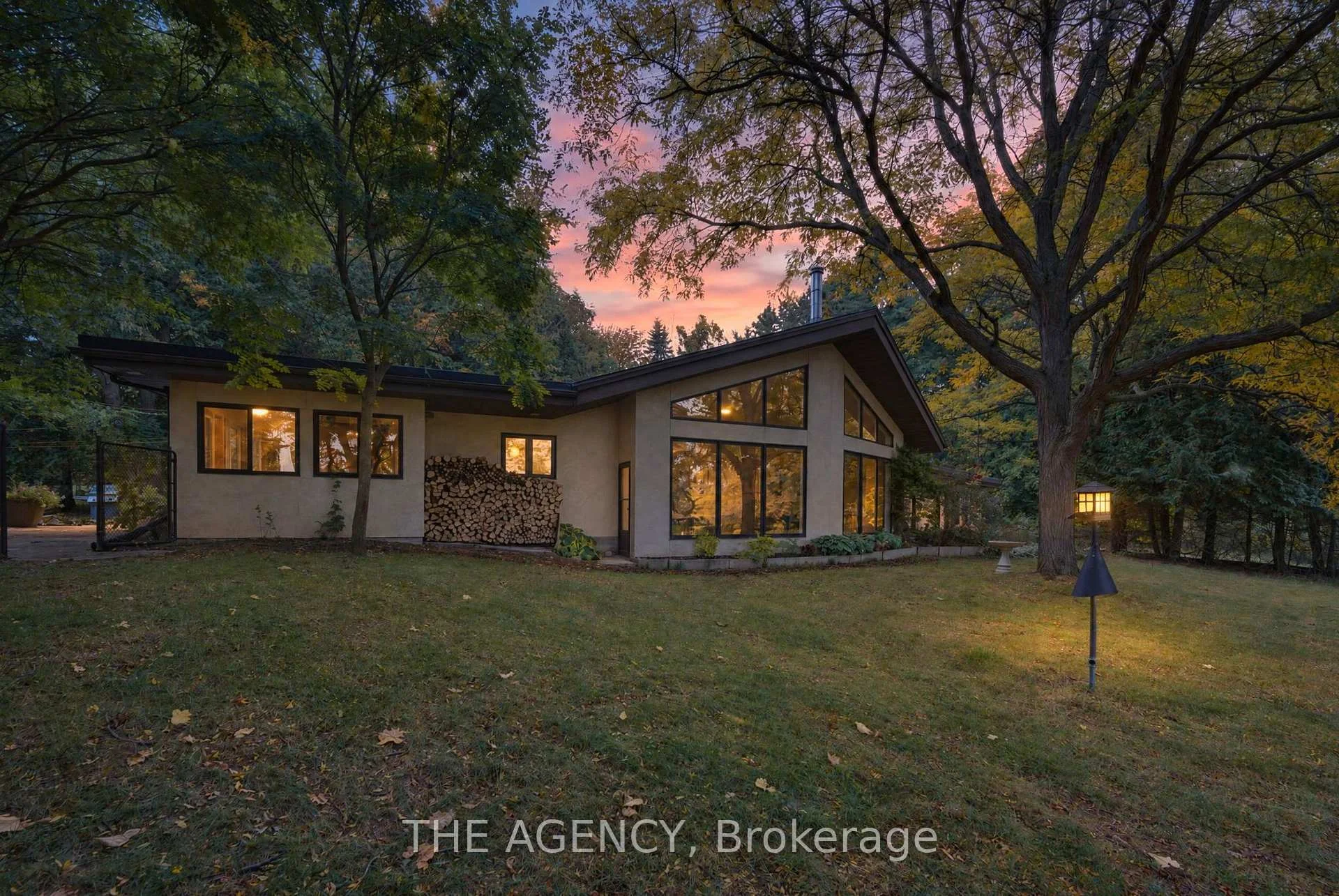 Photo 4 of 295 Brant Road, Brant, South Dumfries — HOMEH