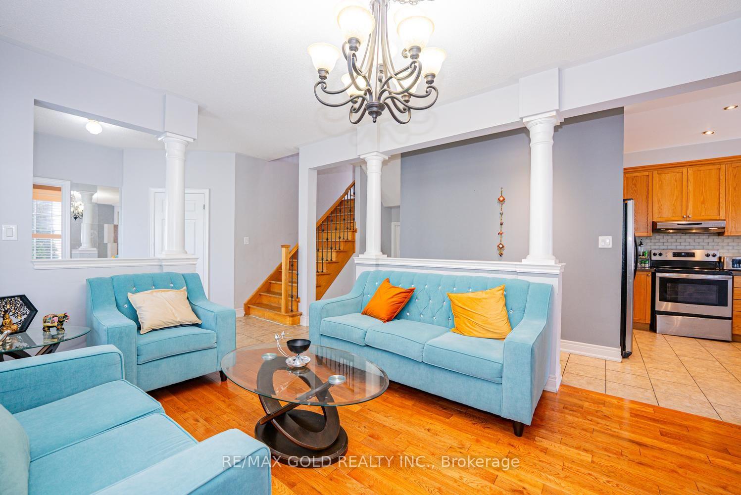 Photo 11 of 424 Barber Drive, Halton Hills, Georgetown — HOMEH