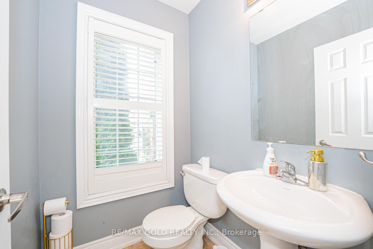 Photo 12 of 424 Barber Drive, Halton Hills, Georgetown — HOMEH