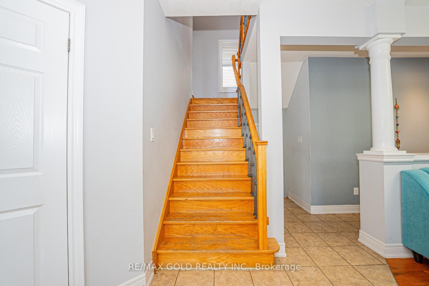 Photo 19 of 424 Barber Drive, Halton Hills, Georgetown — HOMEH