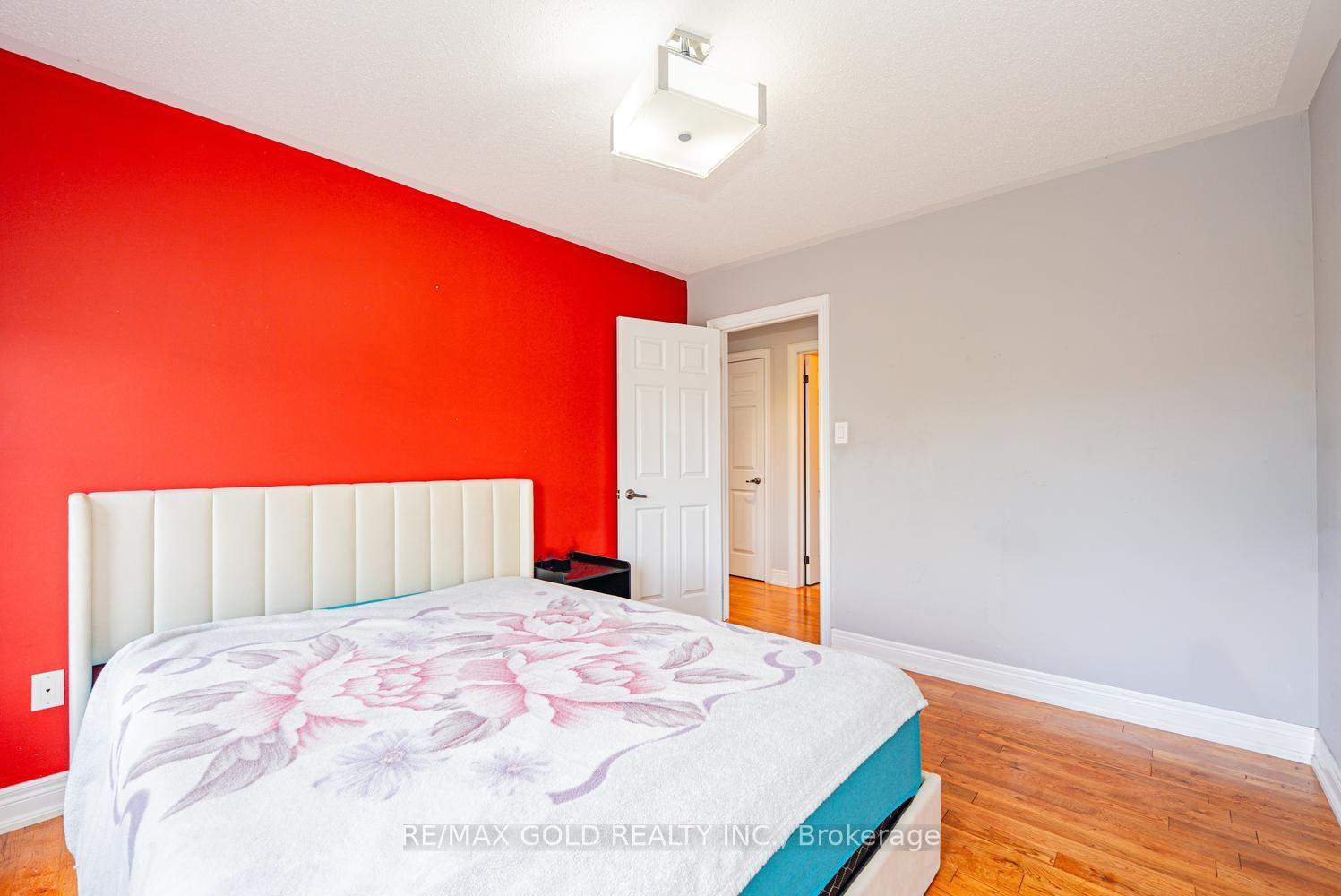 Photo 26 of 424 Barber Drive, Halton Hills, Georgetown — HOMEH