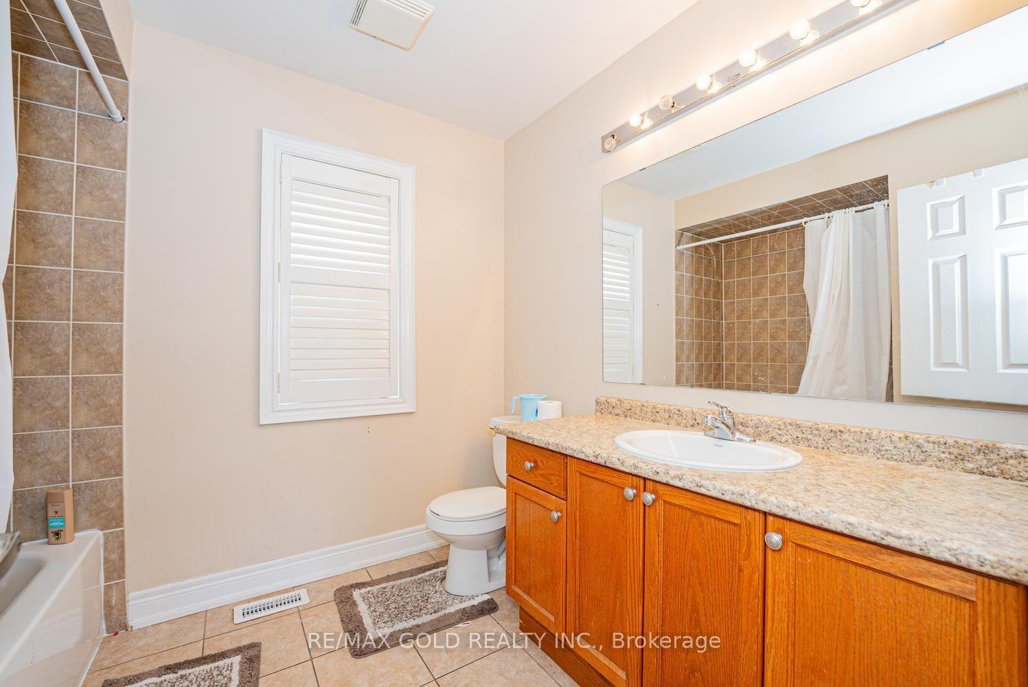 Photo 30 of 424 Barber Drive, Halton Hills, Georgetown — HOMEH