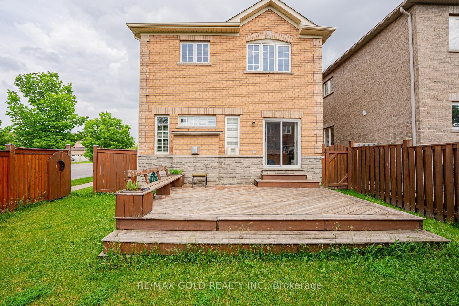 Photo 43 of 424 Barber Drive, Halton Hills, Georgetown — HOMEH