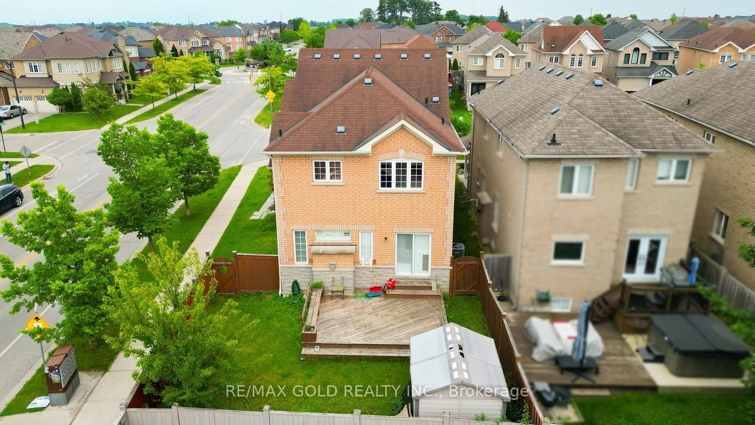 Photo 44 of 424 Barber Drive, Halton Hills, Georgetown — HOMEH