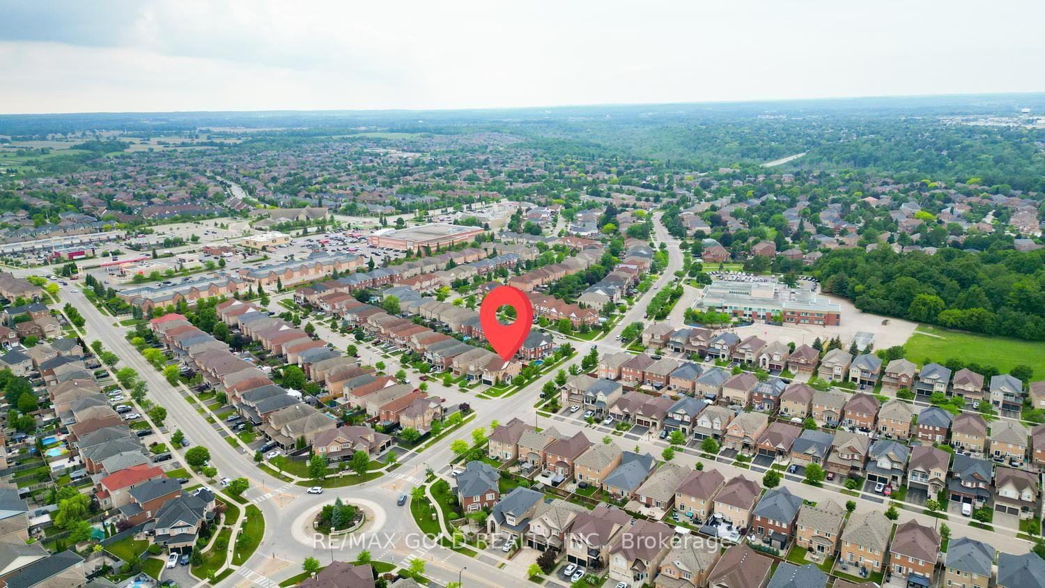 Photo 49 of 424 Barber Drive, Halton Hills, Georgetown — HOMEH