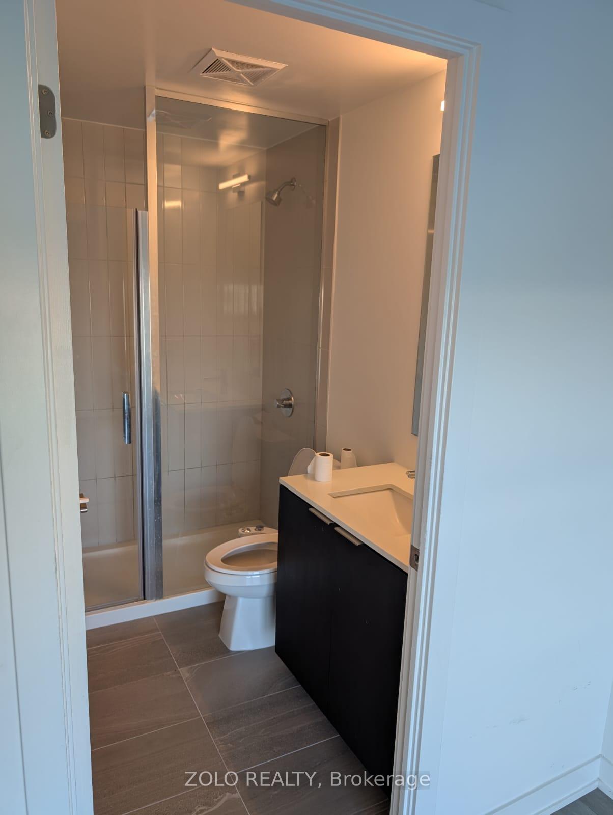 Photo 4 of Unit 820, 15 Skyridge Drive, Brampton, Bram East — HOMEH