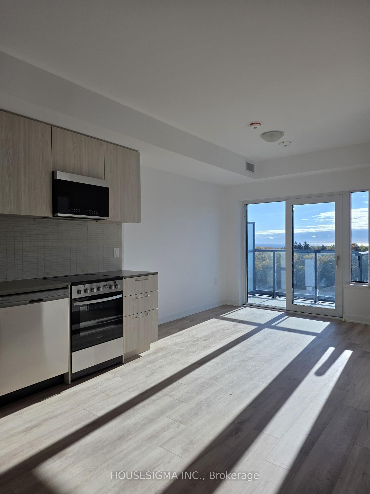 Photo 2 of Unit 608, 7439 Kingston Road E, Scarborough, Rouge — HOMEH