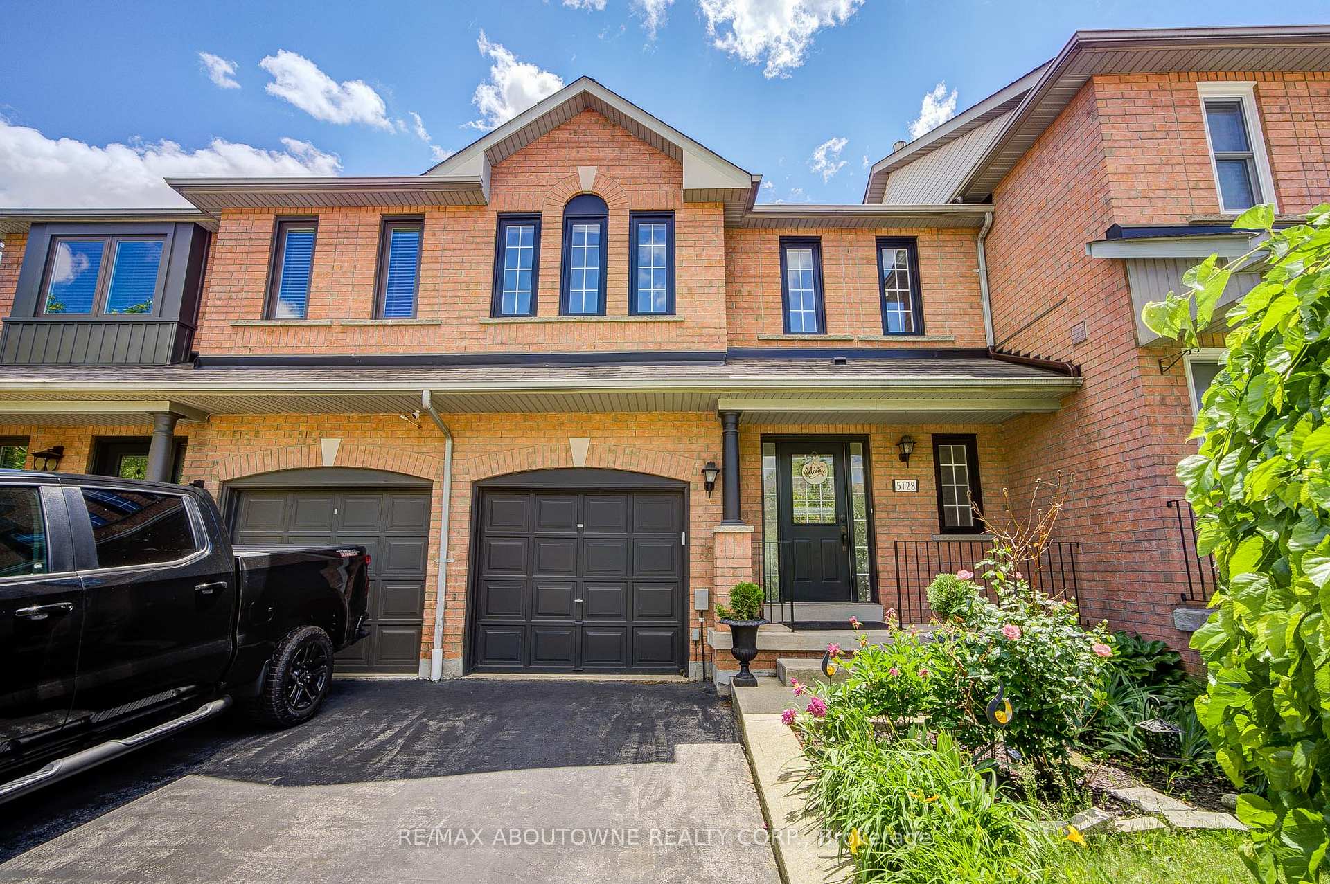 Photo 1 of 5128 Falconcrest Drive, Burlington, Uptown — HOMEH