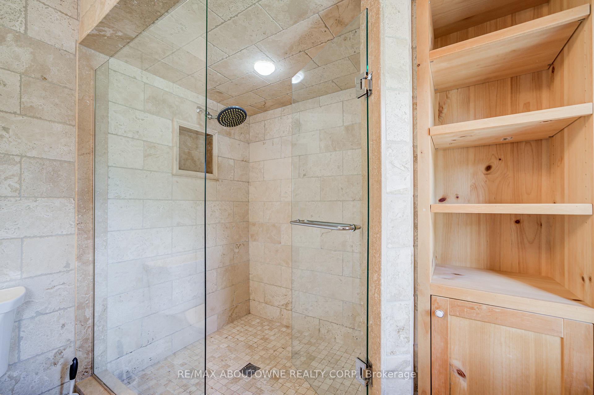 Photo 32 of 5128 Falconcrest Drive, Burlington, Uptown — HOMEH