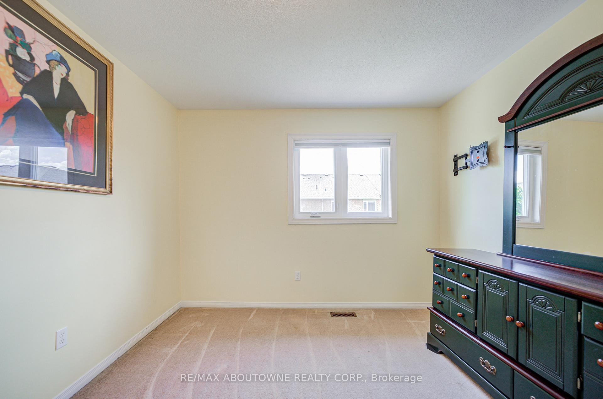 Photo 34 of 5128 Falconcrest Drive, Burlington, Uptown — HOMEH