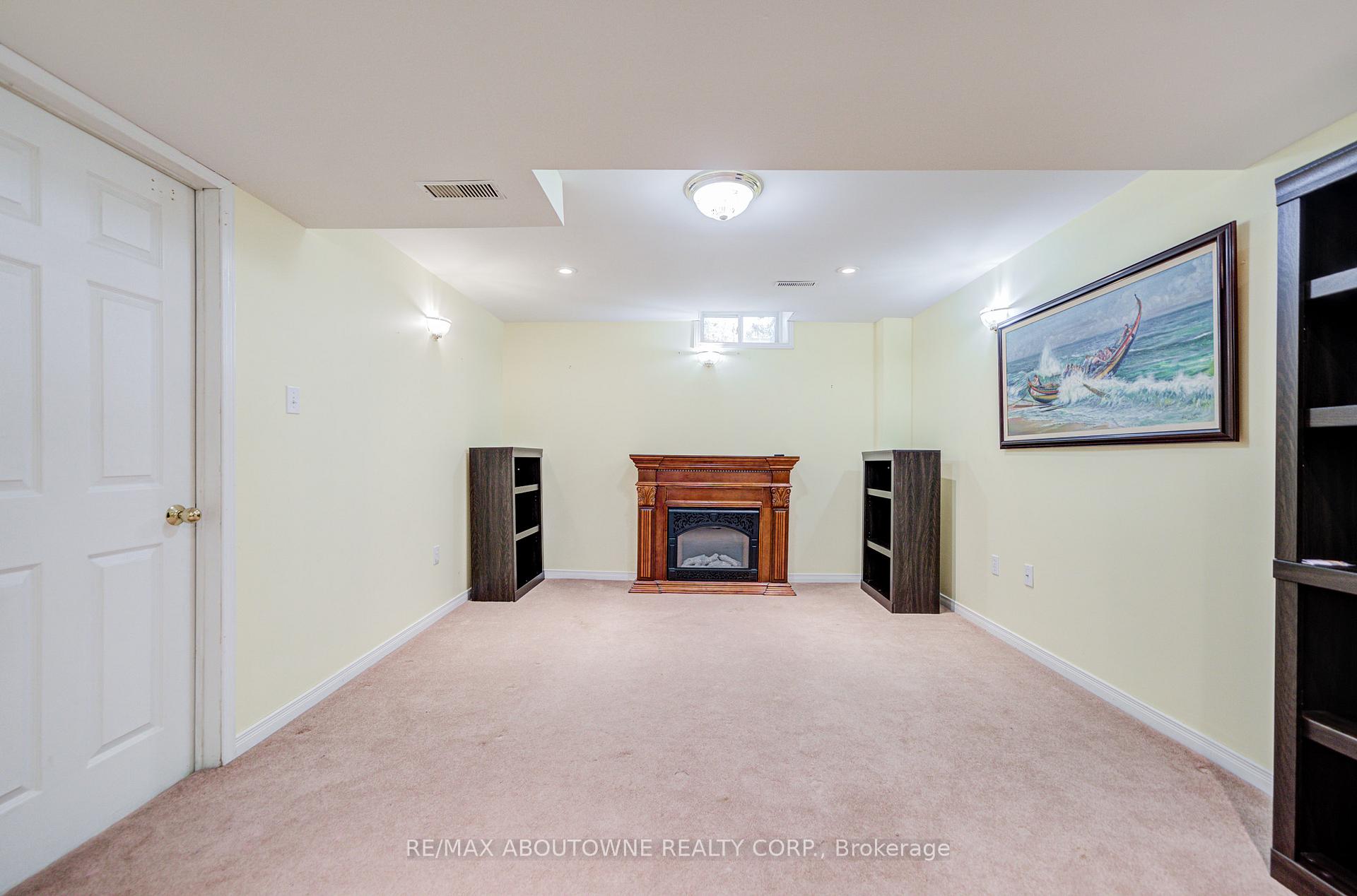 Photo 37 of 5128 Falconcrest Drive, Burlington, Uptown — HOMEH