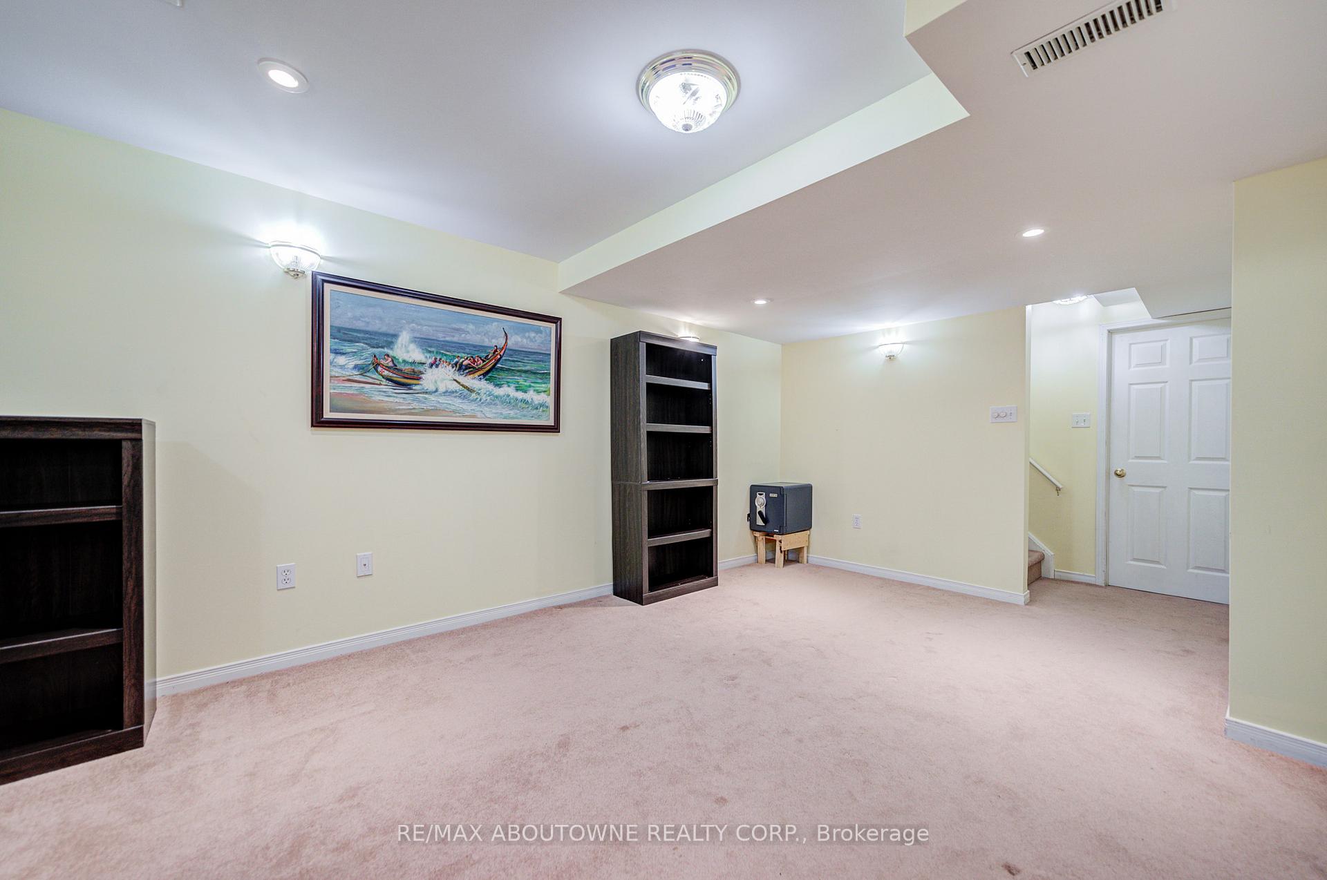 Photo 39 of 5128 Falconcrest Drive, Burlington, Uptown — HOMEH