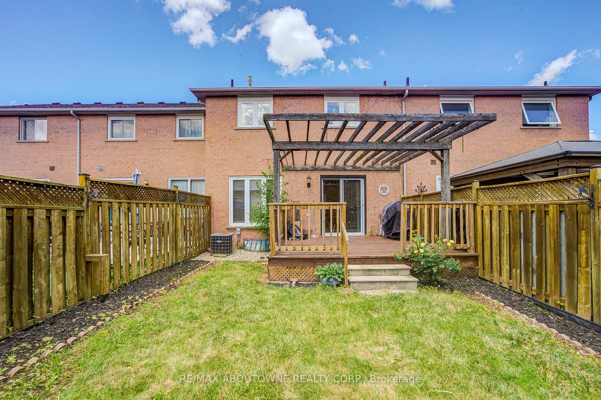 Photo 45 of 5128 Falconcrest Drive, Burlington, Uptown — HOMEH