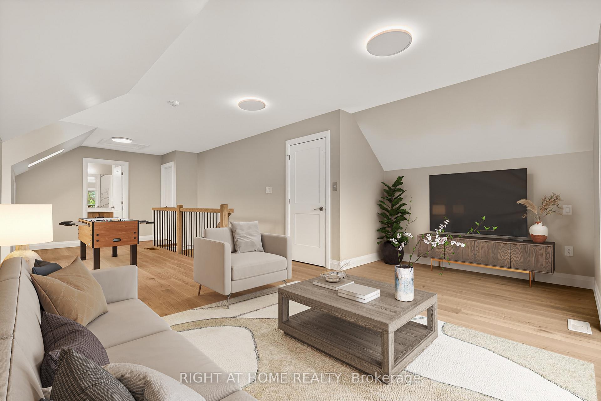 Photo 11 of 279 Hess Street S, Hamilton, Durand — HOMEH