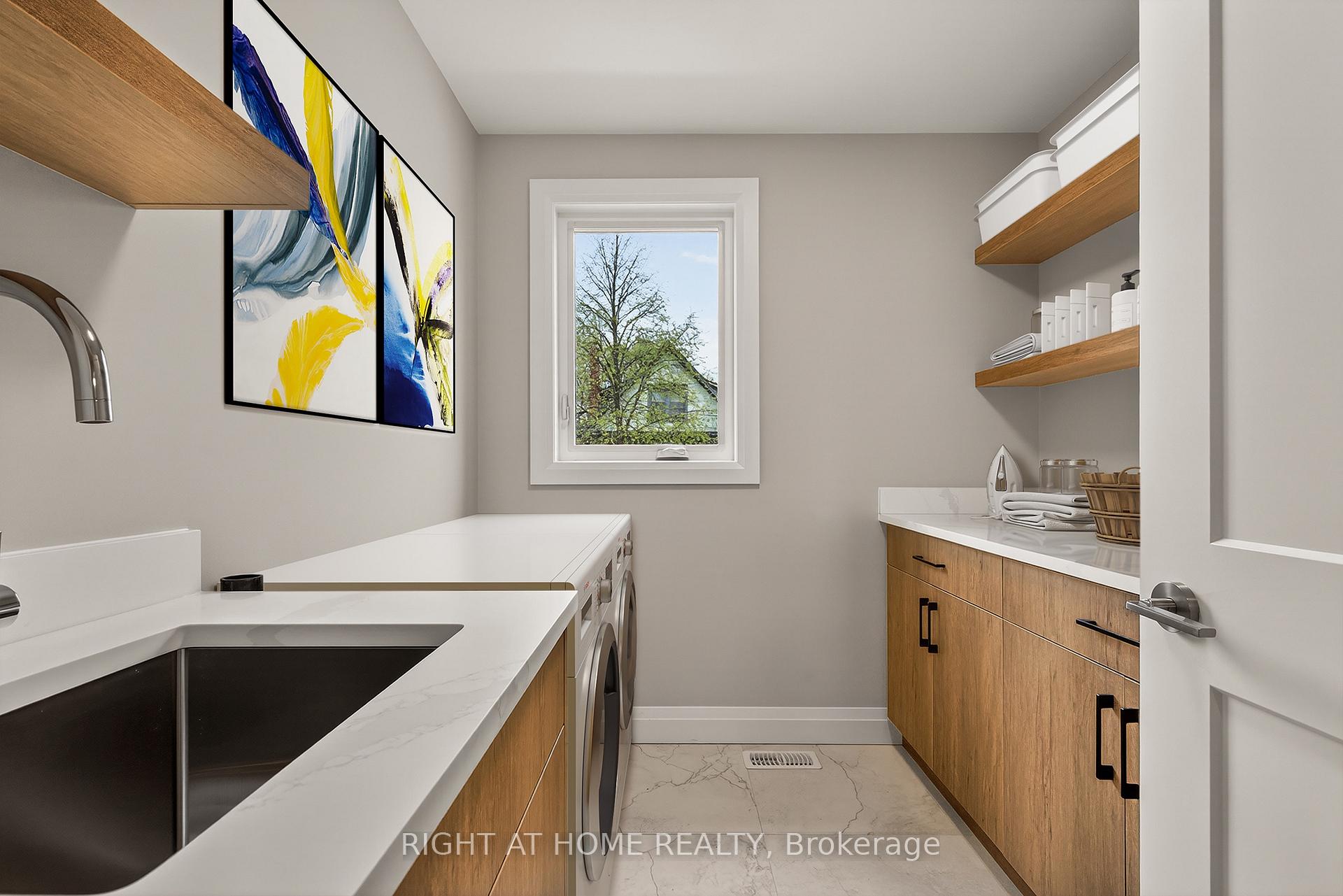 Photo 13 of 279 Hess Street S, Hamilton, Durand — HOMEH
