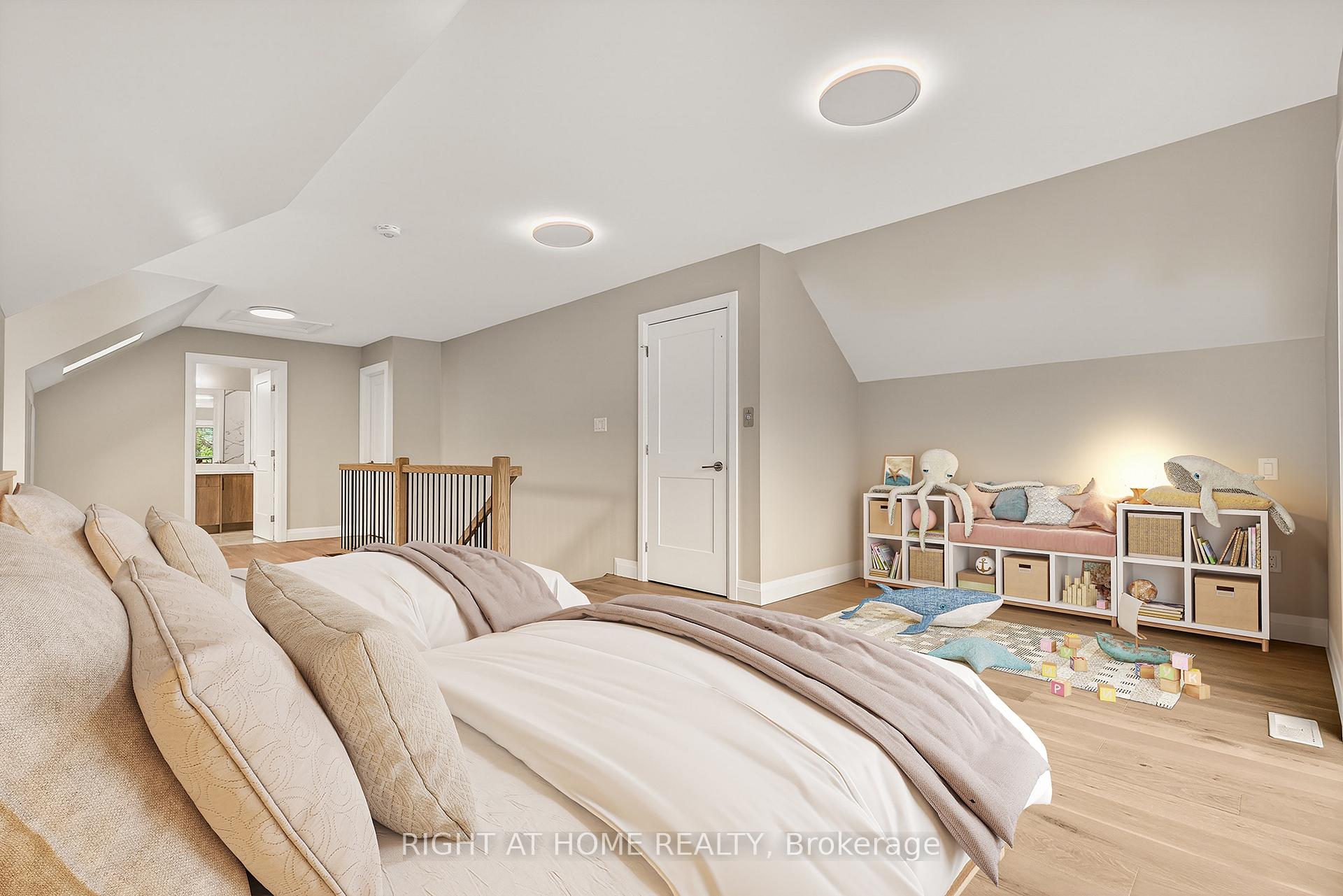 Photo 14 of 279 Hess Street S, Hamilton, Durand — HOMEH