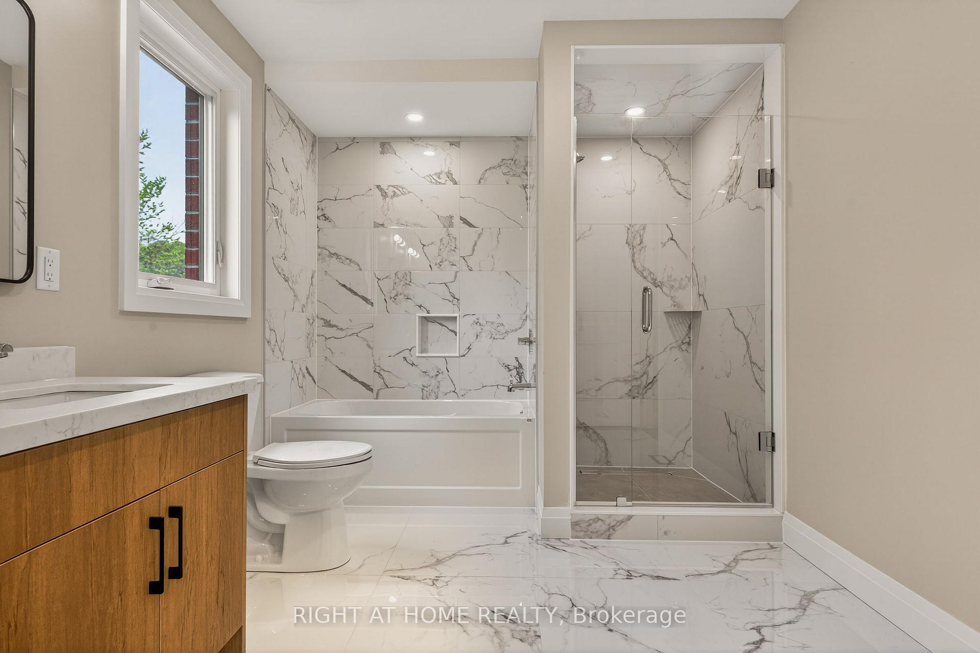 Photo 9 of 279 Hess Street S, Hamilton, Durand — HOMEH