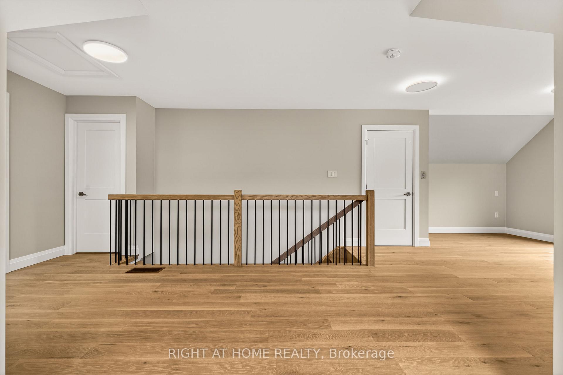 Photo 25 of 279 Hess Street S, Hamilton, Durand — HOMEH