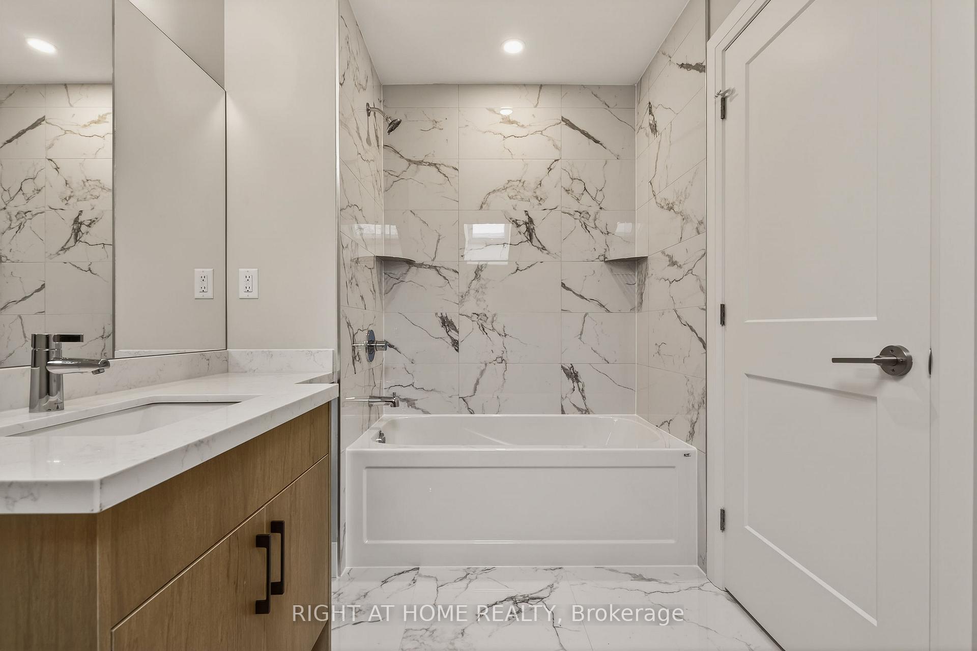 Photo 22 of 279 Hess Street S, Hamilton, Durand — HOMEH
