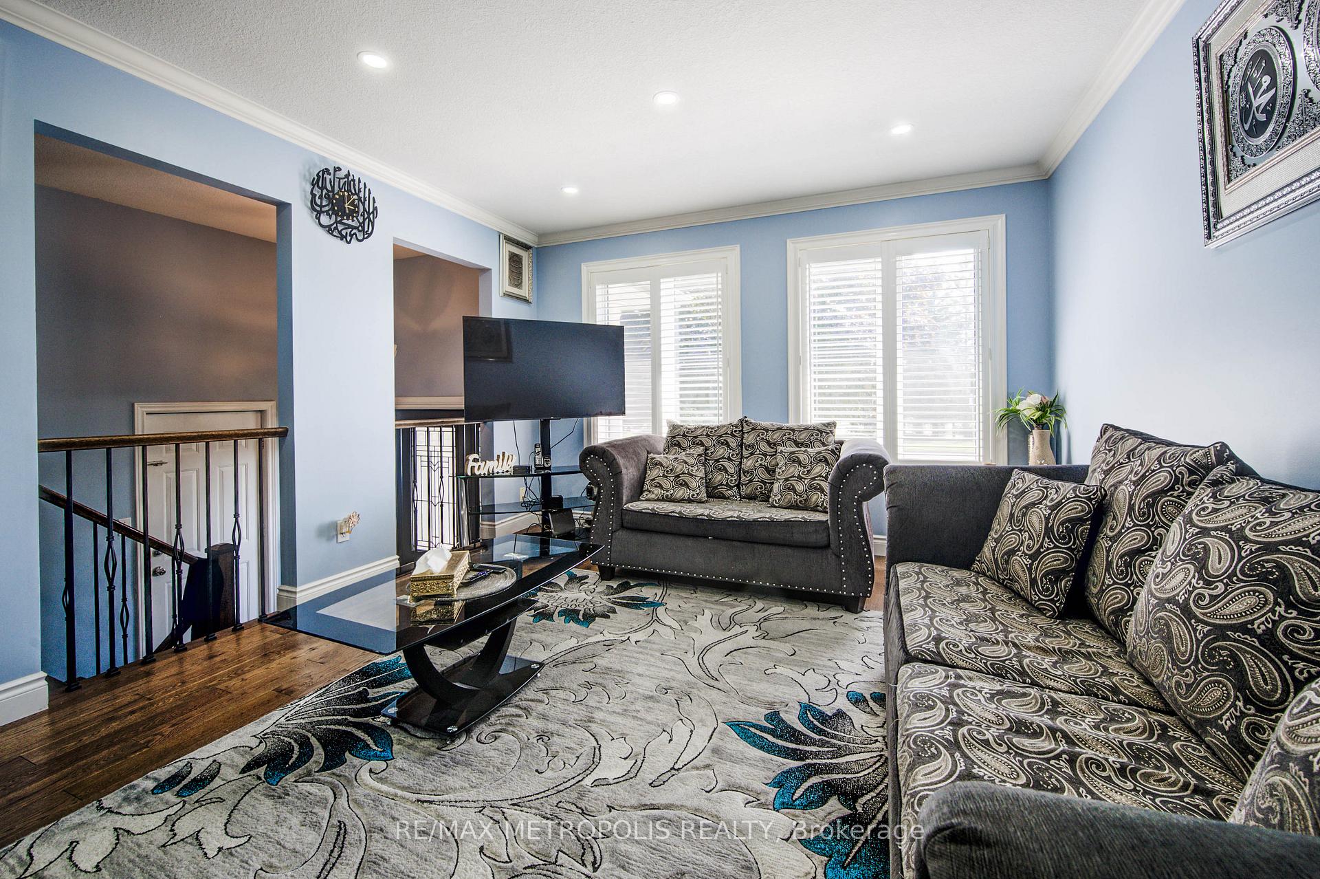 Photo 6 of 258 Saginaw Parkway, Cambridge, Fiddlesticks — HOMEH
